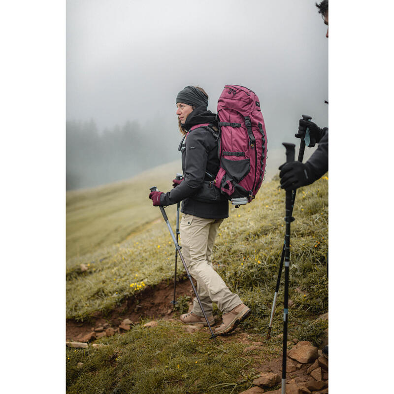 Dámská turistická softshellová větruodolná bunda MT 500