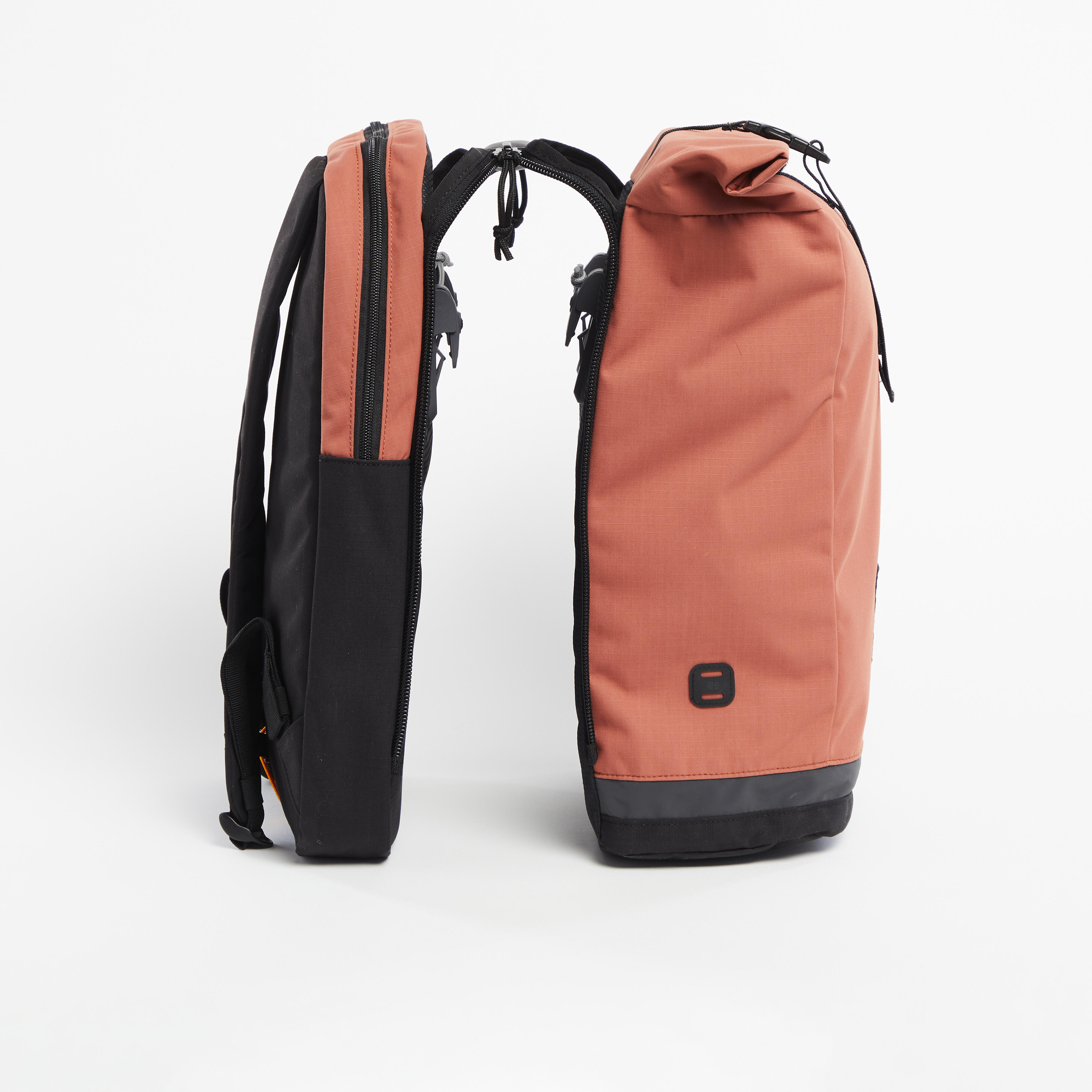 SAC A DOS VELO POUR PORTE BAGAGES DOUBLE 27 LITRES SEPIA Decathlon