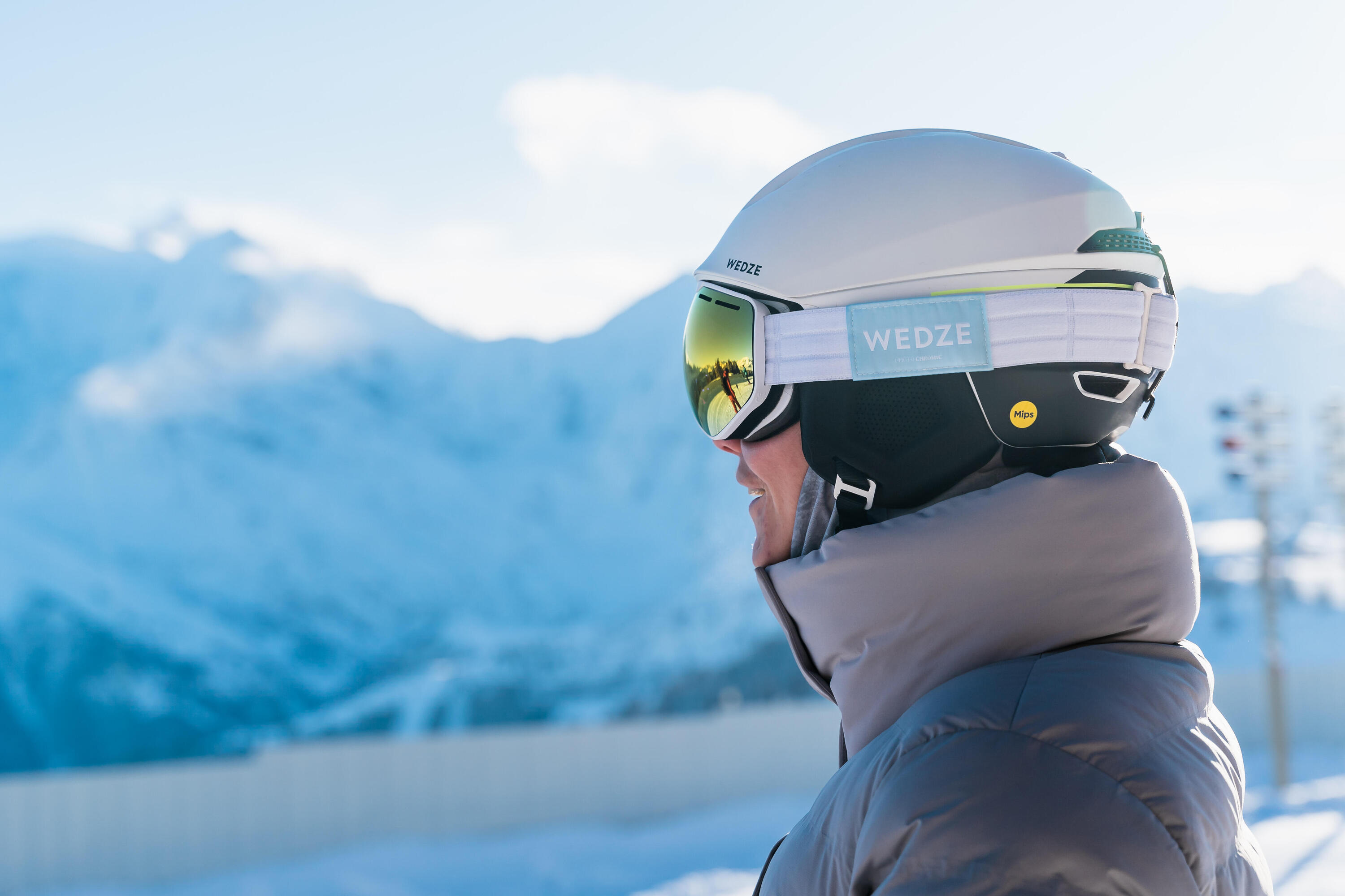 Adult ski helmet - PST 900 MIPS - white and black 3/12