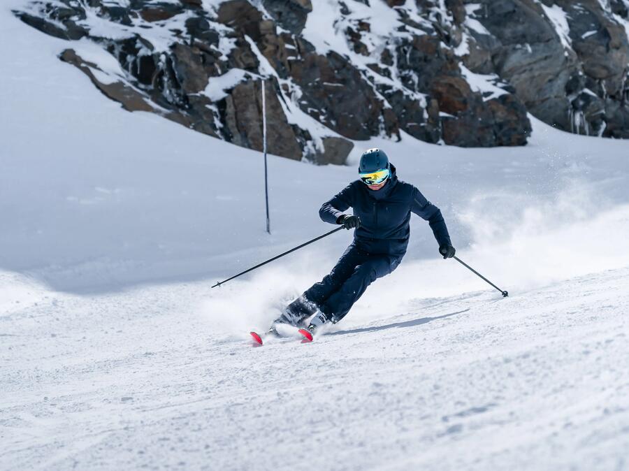 Top stațiuni montane din România pentru iubitorii sporturilor de iarnă 