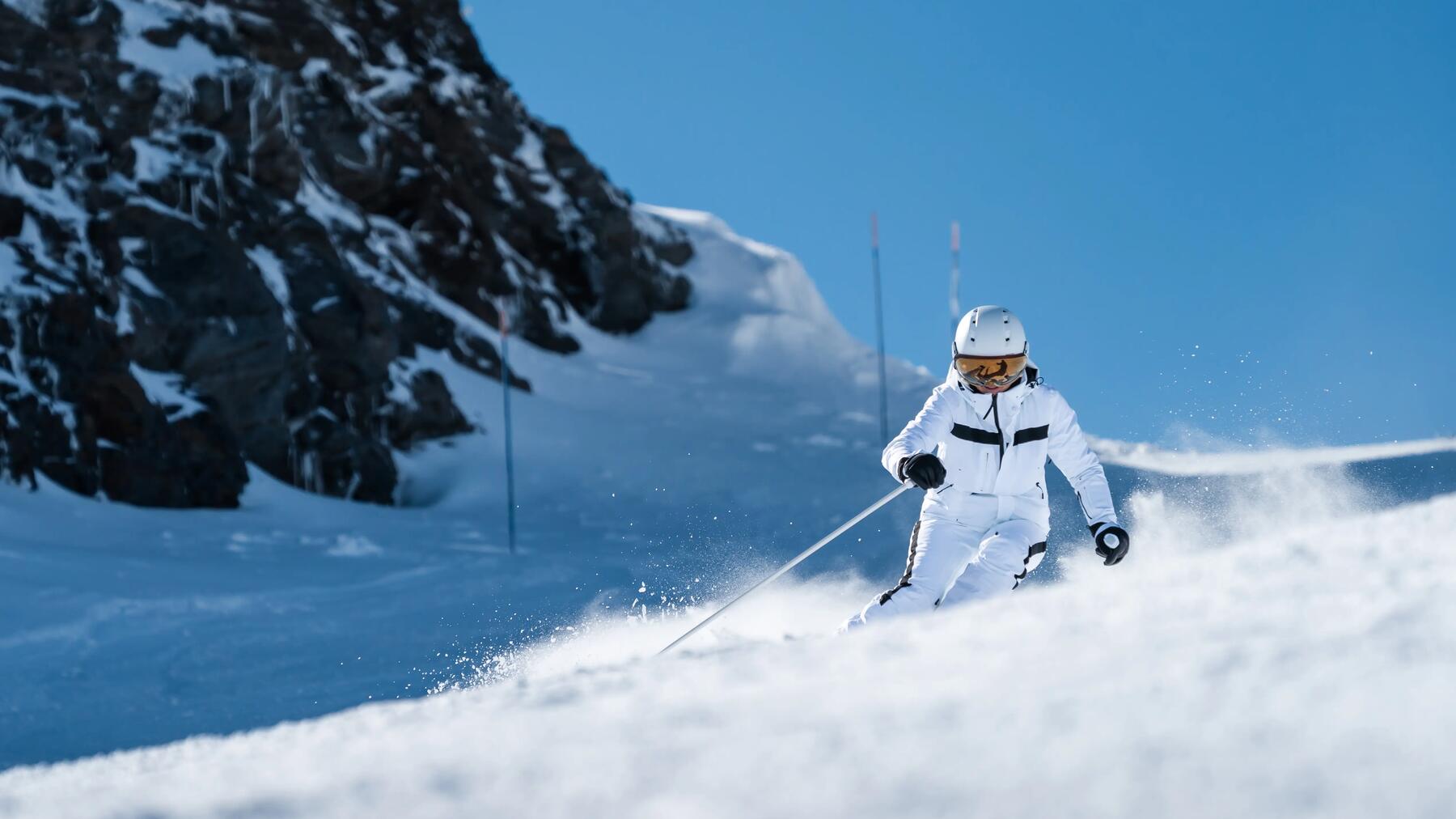 Comment carver en ski : Conseils pour réussir ses virages coupés