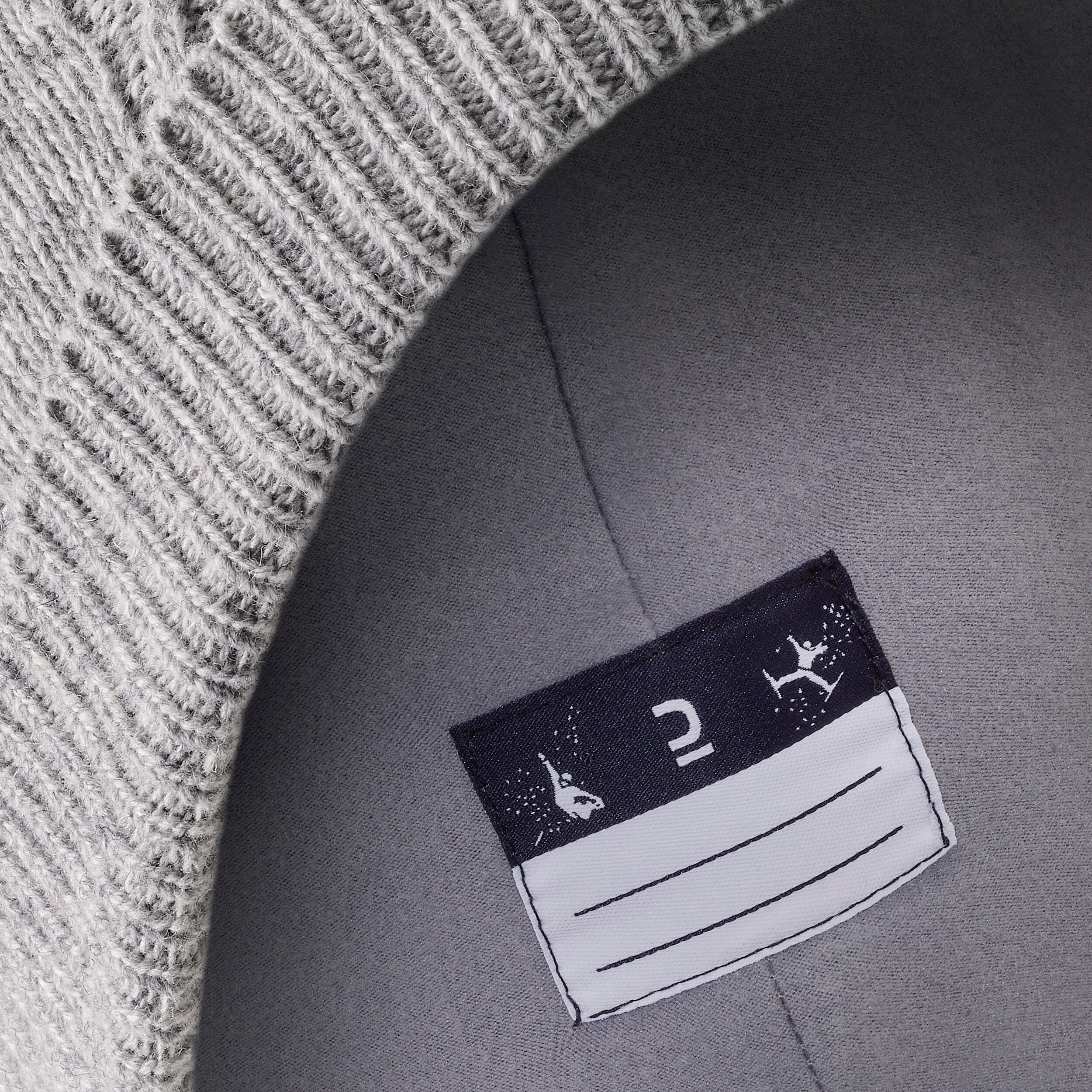 KIDS’ CABLE-KNIT SKI HAT GREY 6/15