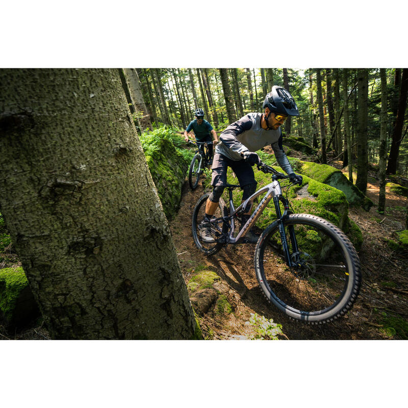 Horské celoodpružené kolo All Mountain FEEL 900 S s karbonovým rámem