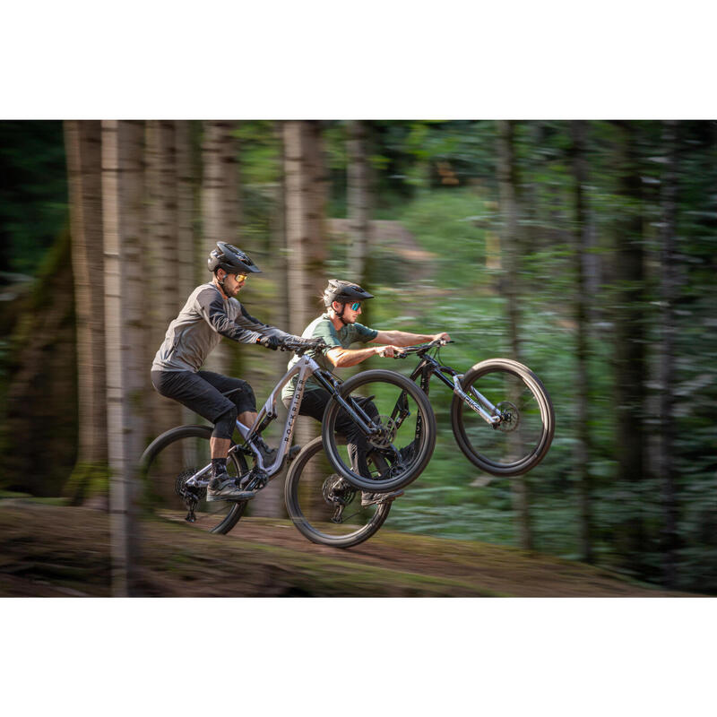 Horské celoodpružené kolo All Mountain FEEL 900 S s karbonovým rámem