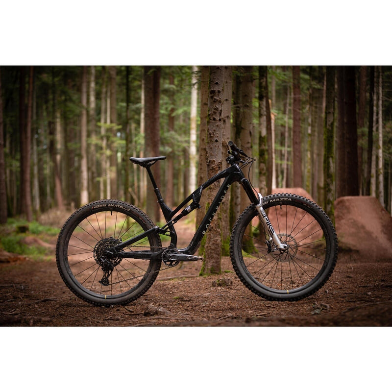 Horské celoodpružené kolo All Mountain FEEL 900 S TE s karbonovým rámem