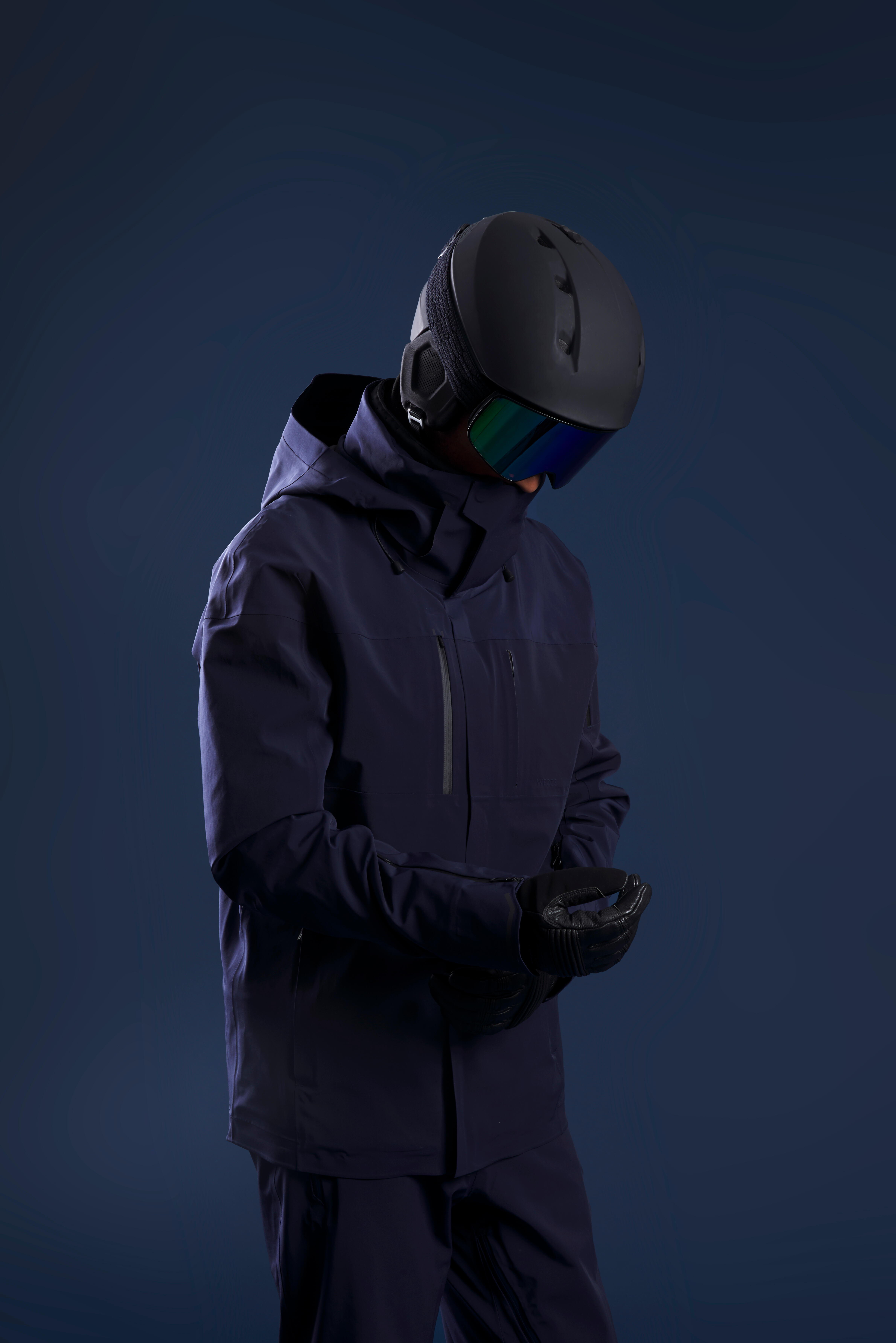 900 Men's ventilated ski jacket for freedom of movement - navy