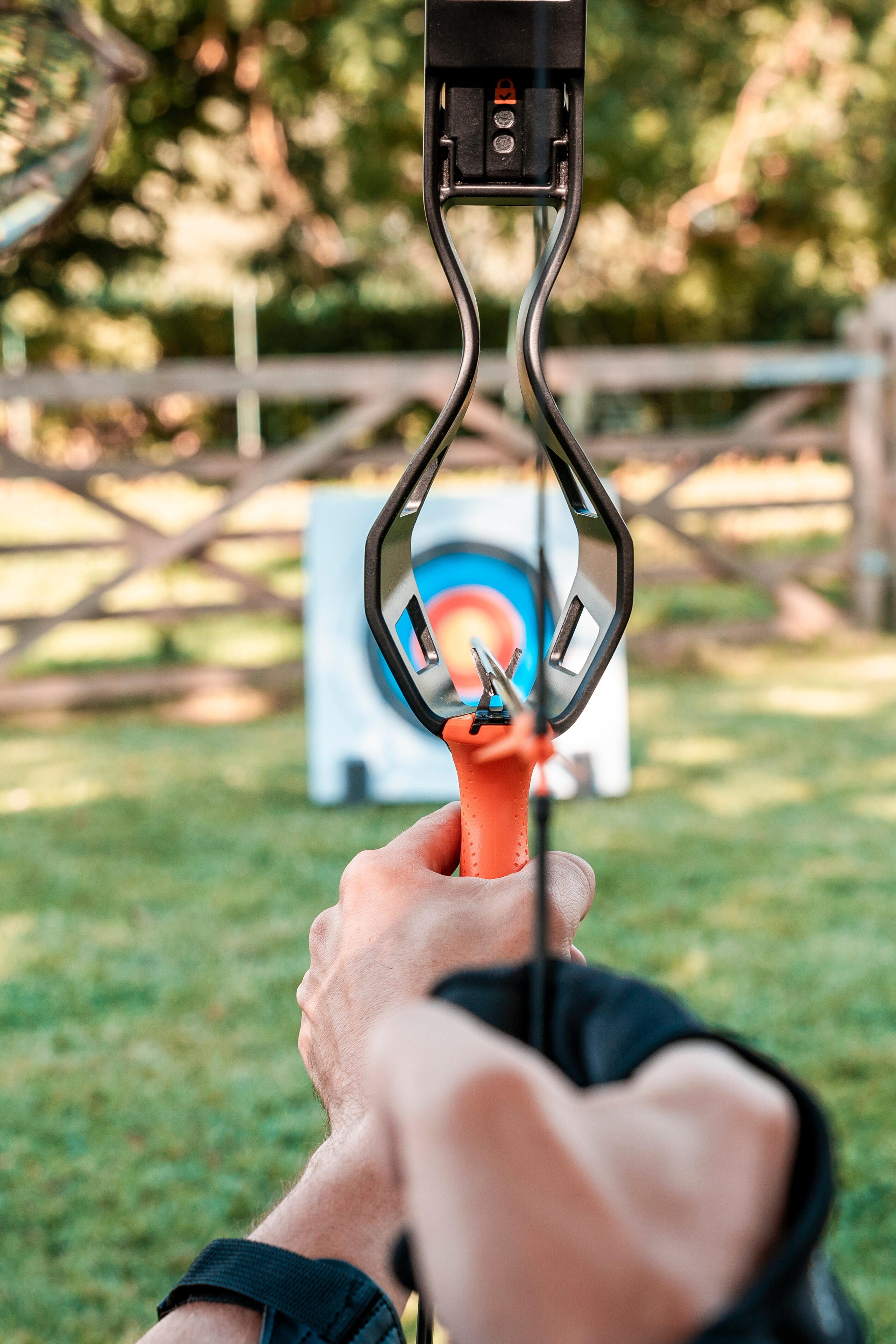 Archery Bow - Discovery 300 - GEOLOGIC
