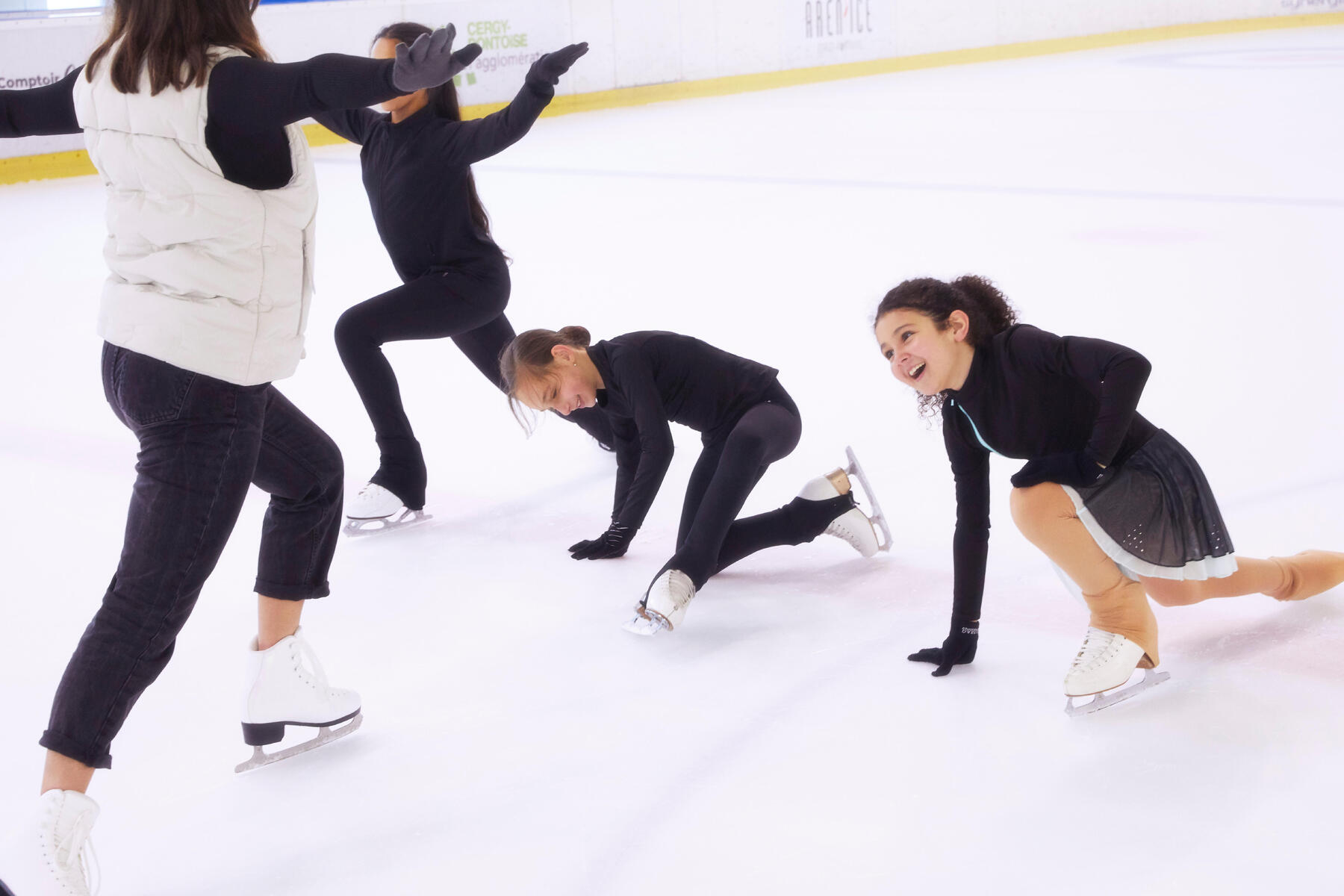 PATINAJUL ARTISTIC – BENEFICII, ECHIPAMENT, SFATURI UTILE