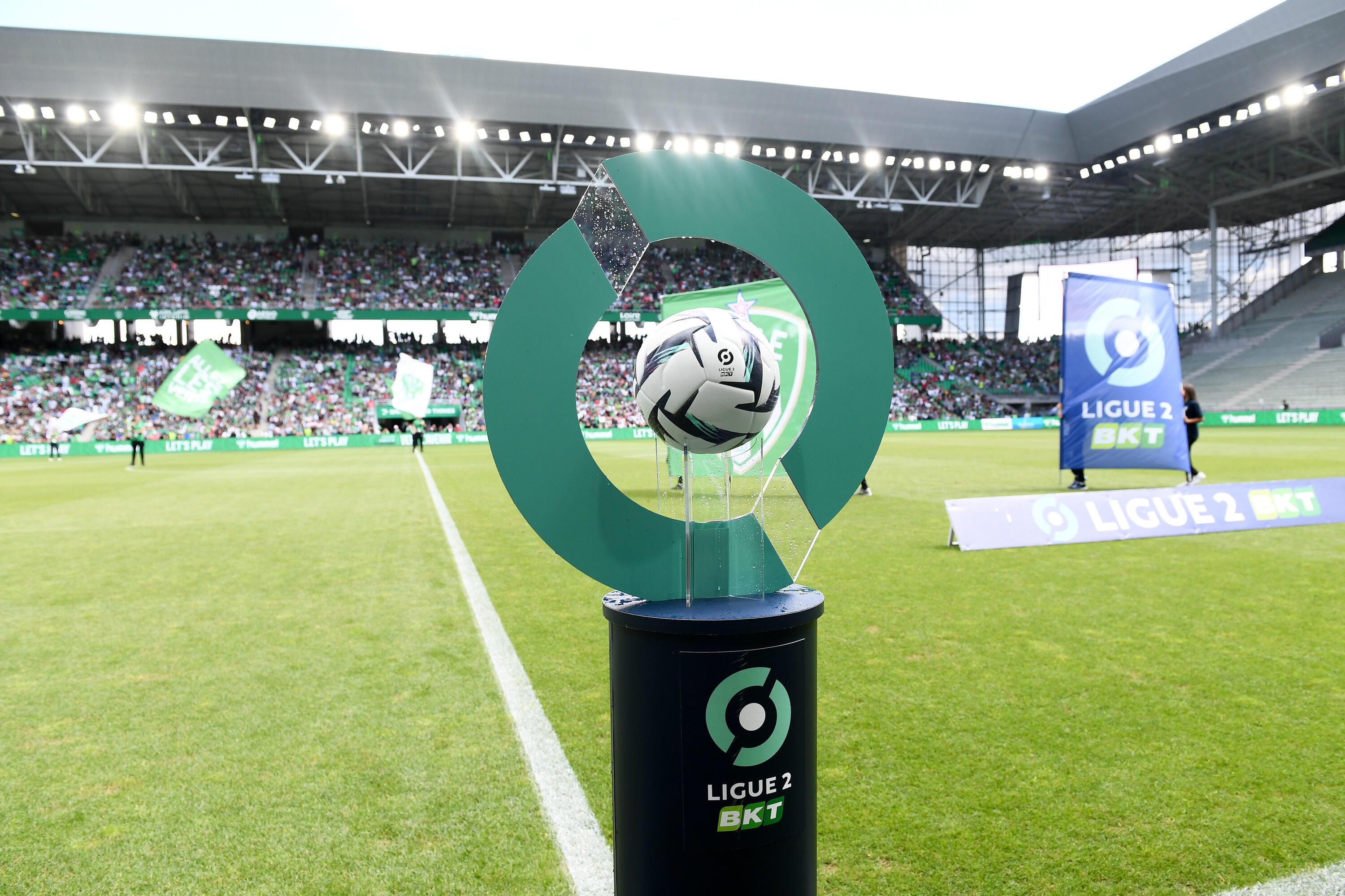 BALÓN DE FÚTBOL LIGUE 2 BKT BALÓN PARTIDO OFICIAL 2023 20/26