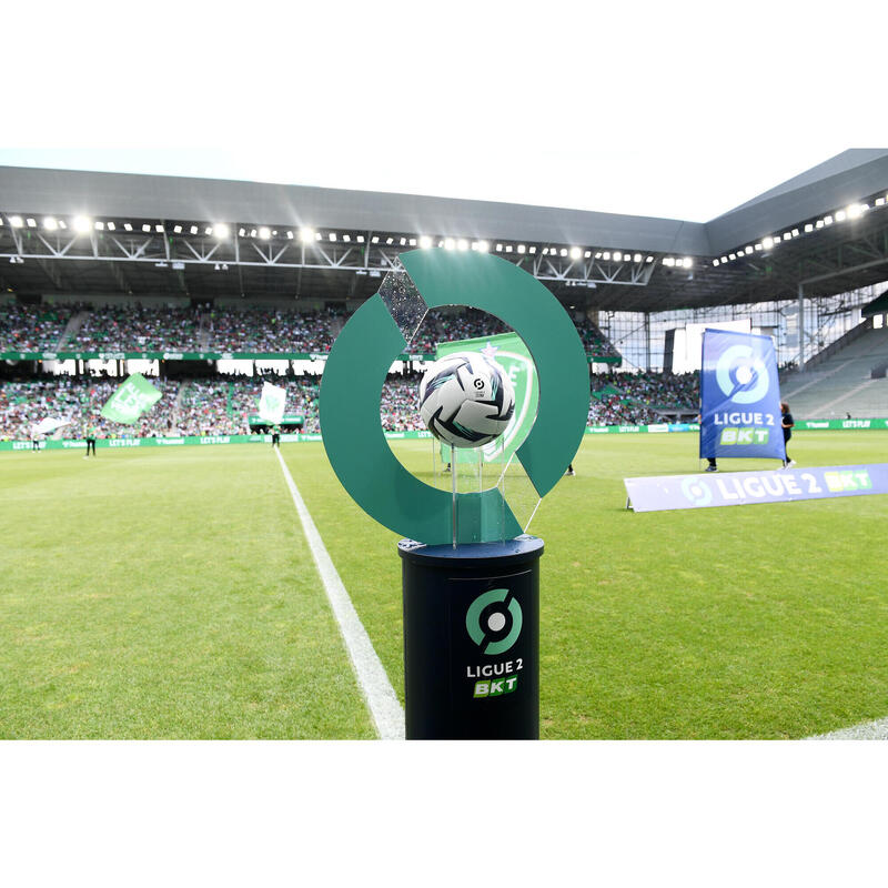 BALÓN DE FÚTBOL LIGUE 2 BKT BALÓN PARTIDO OFICIAL 2023 CON CAJA