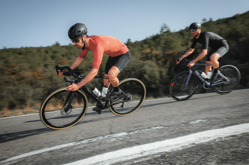 Hoe vind je een goede zitpostie op de racefiets?
