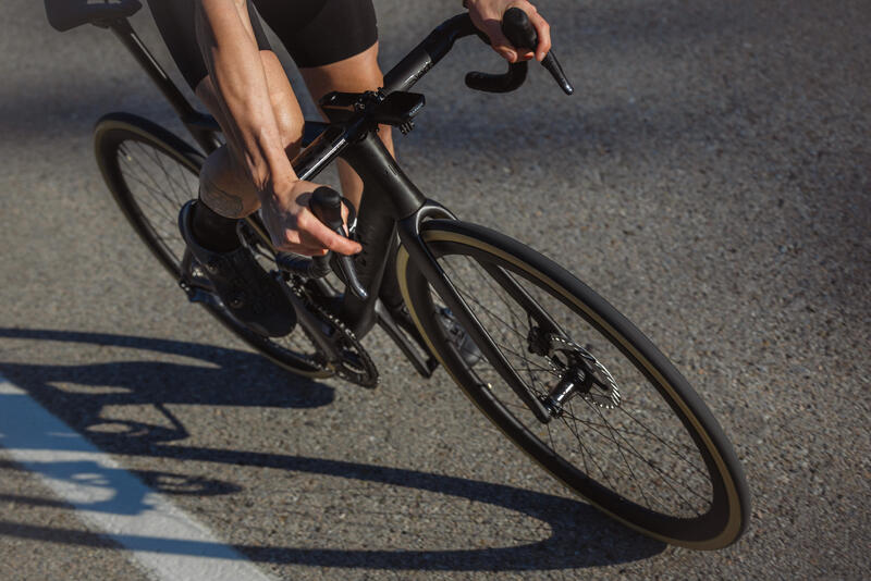 Milyen guminyomást válassz az országúti kerékpárod kerekeihez?