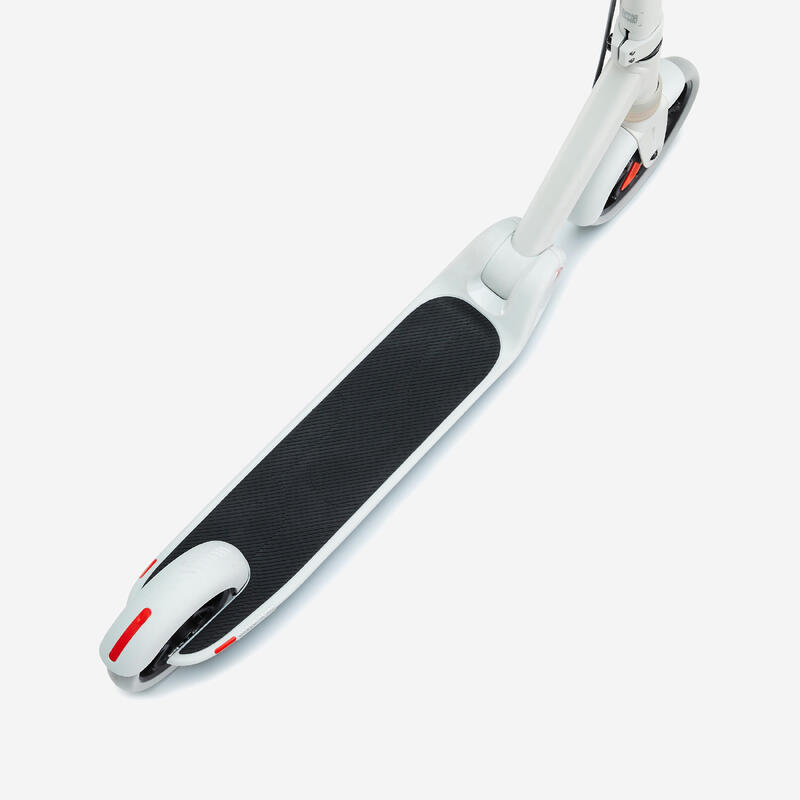 Trottinette junior m900 gris lunaire et touche rouge