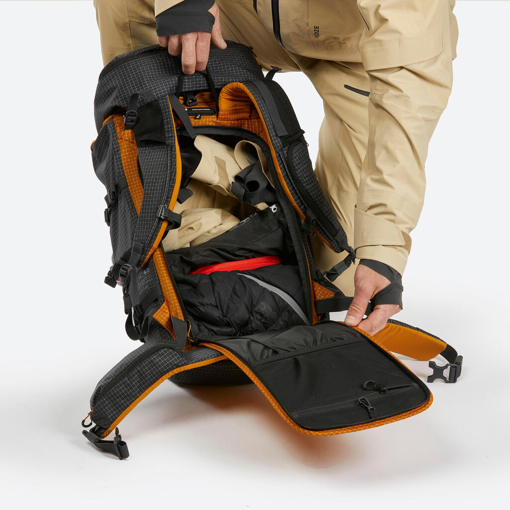 Turizmo su slidėmis ar snieglentėmis „Splitboard“ kuprinė, 40 l, juoda