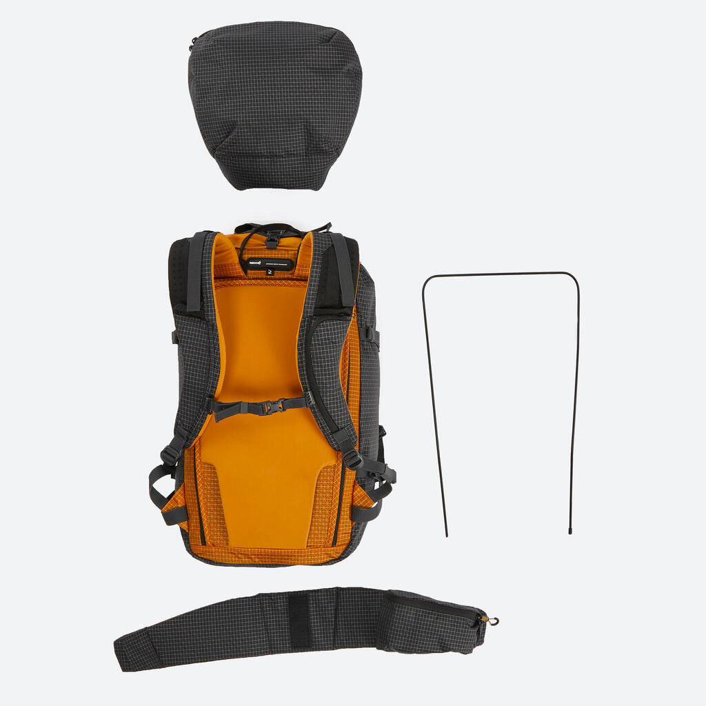 Turizmo su slidėmis ar snieglentėmis „Splitboard“ kuprinė, 40 l, juoda