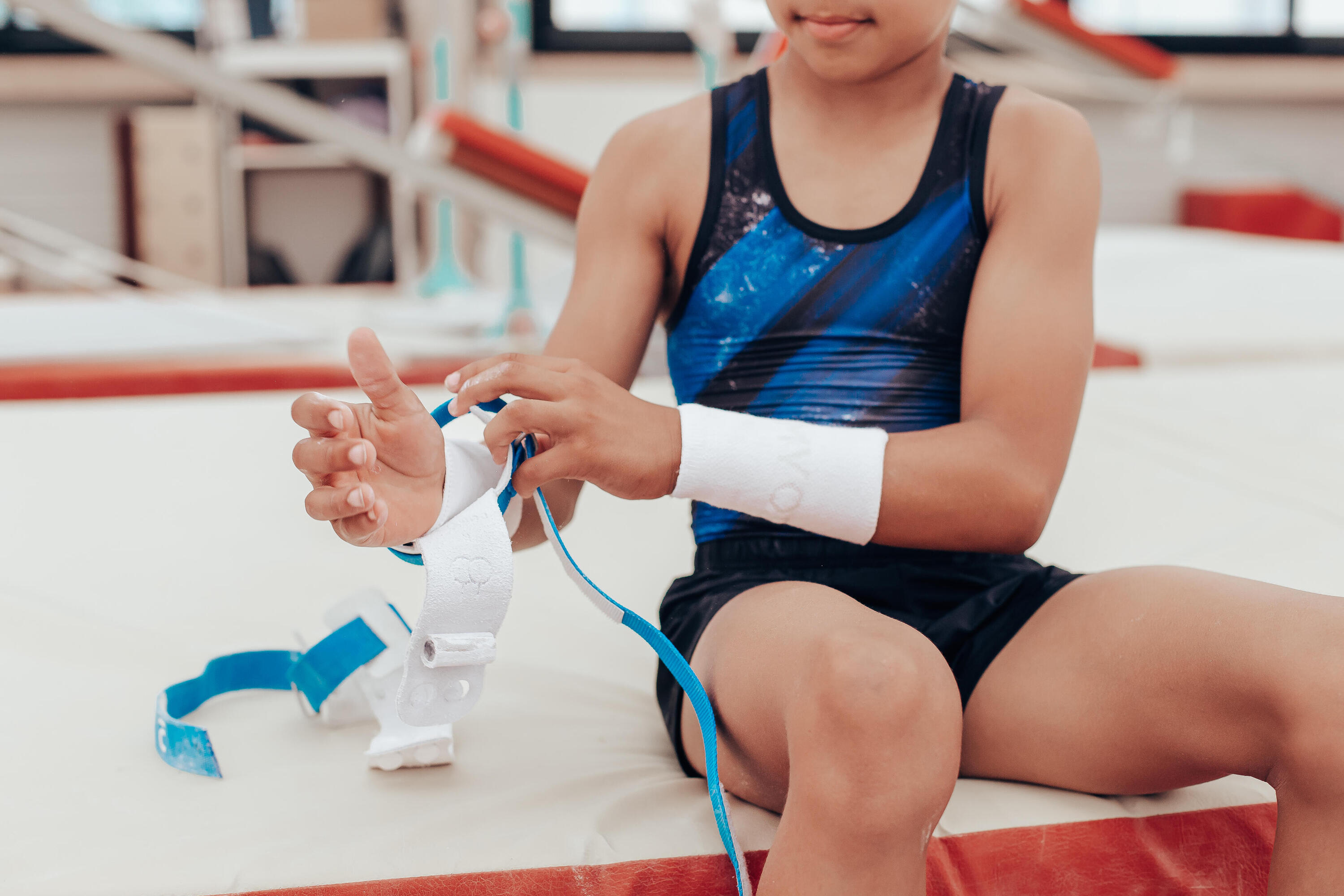 MANIQUES ANNEAUX POUR LA GYMNASTIQUE ARTISTIQUE MASCULINE 8/10