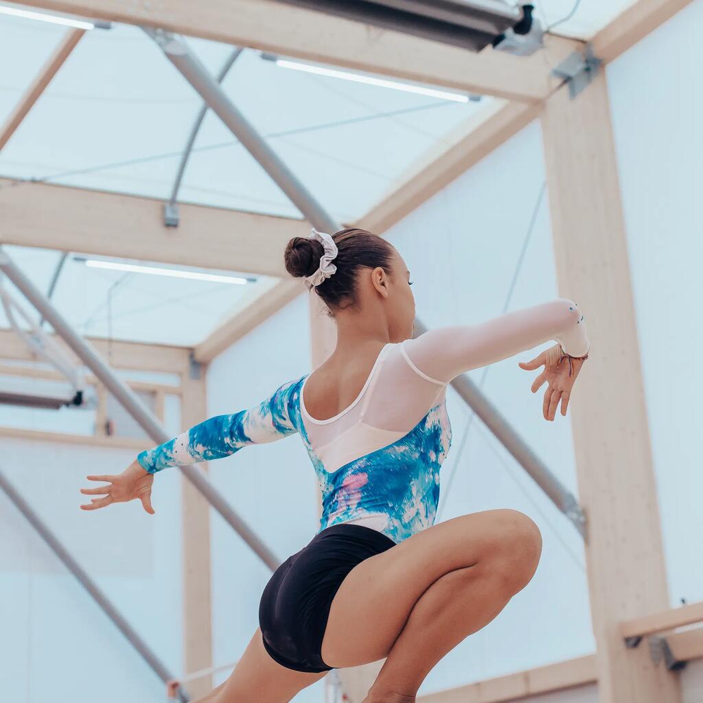 Bela gimnastička gumica za kosu