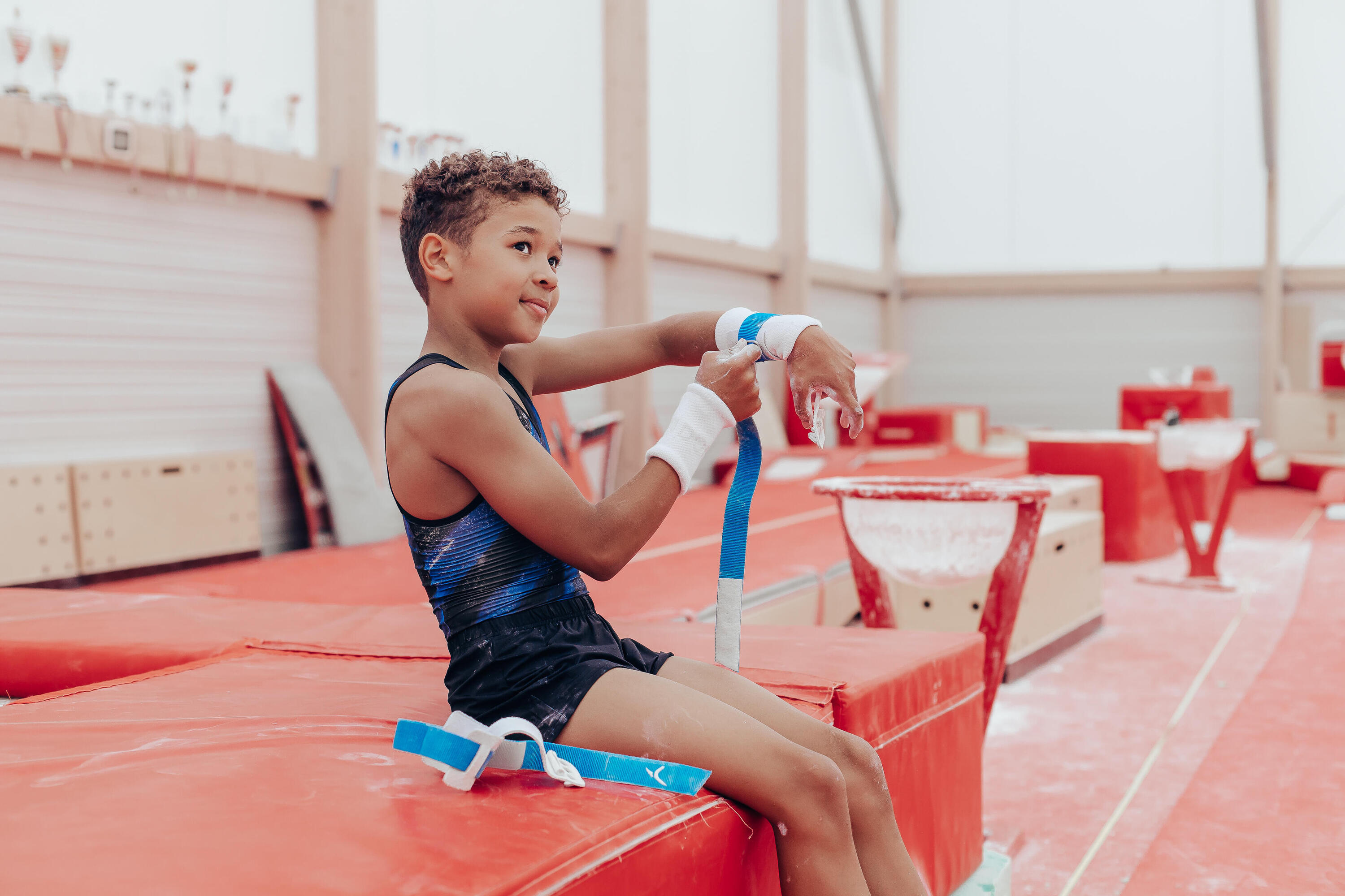 MANIQUES BARRE FIXE POUR LA GYMNASTIQUE ARTISTIQUE MASCULINE 8/11