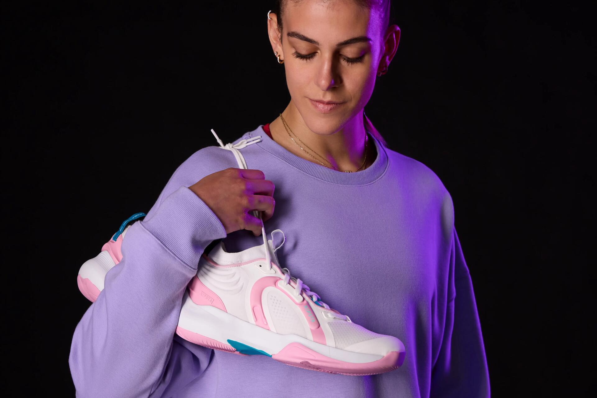 Des chaussures créées avec une championne de volley