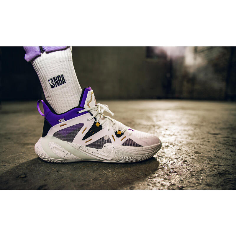 BASKETBALSCHOENEN VOOR DAMES/HEREN LOS ANGELES LAKERS 900 NBA MID-3 WIT