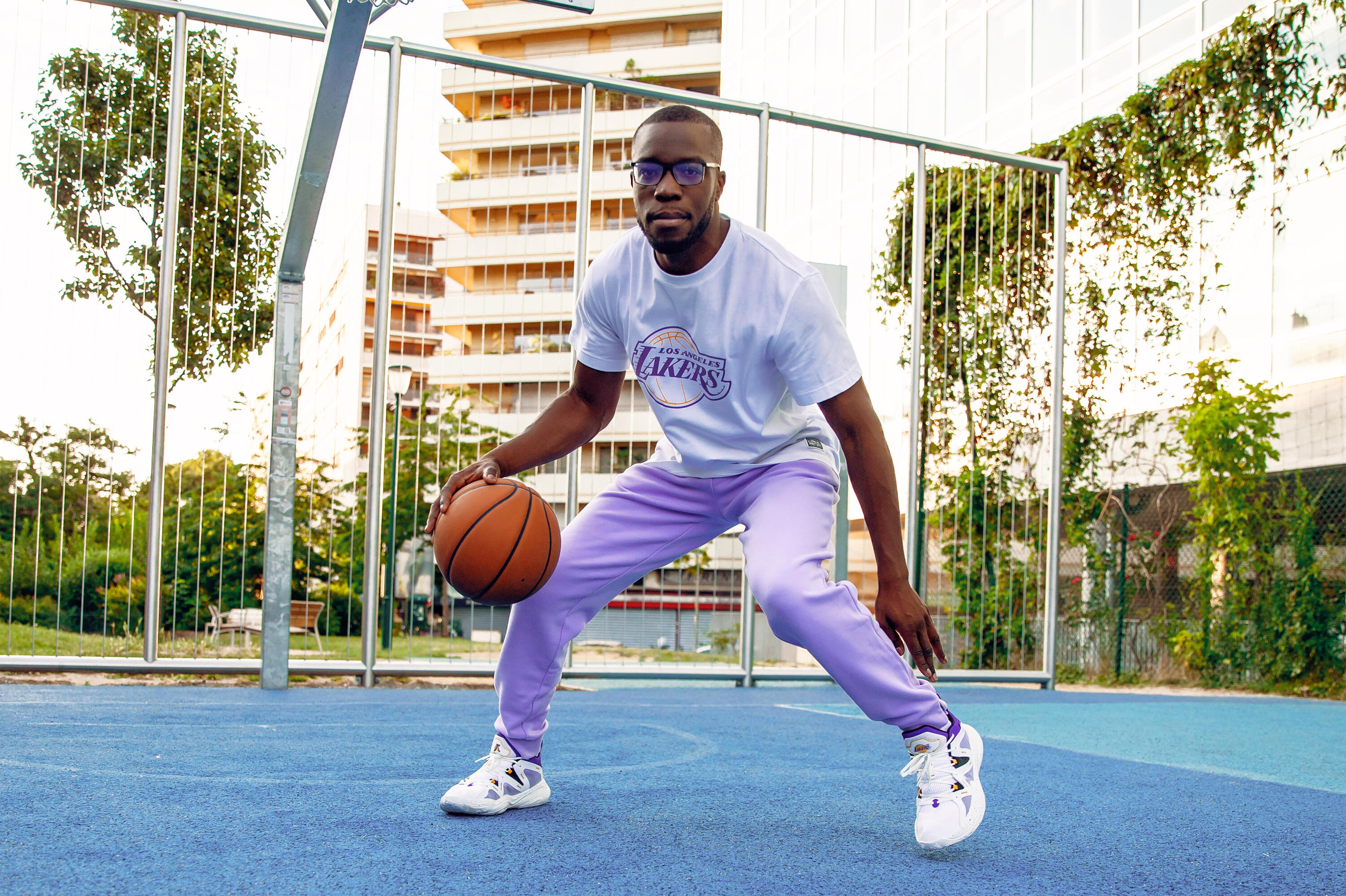 CHAUSSURES DE BASKETBALL LOS ANGELES LAKERS HOMME/FEMME -  900 NBA MID-3 BLANC 17/22