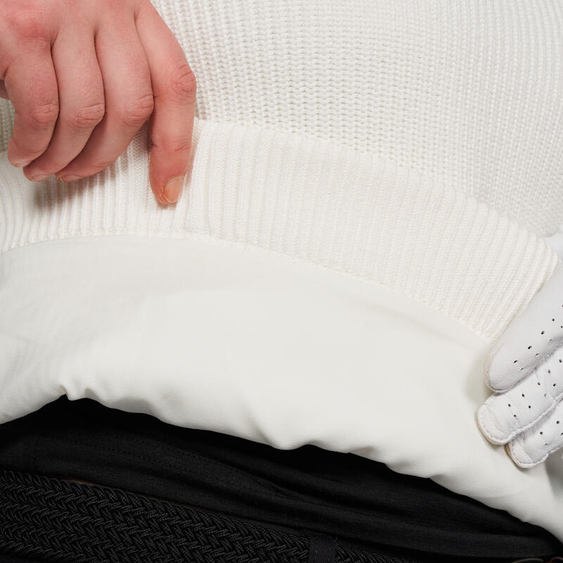 Jak skurczyć sweter? Ratowanie rozciągniętego swetra