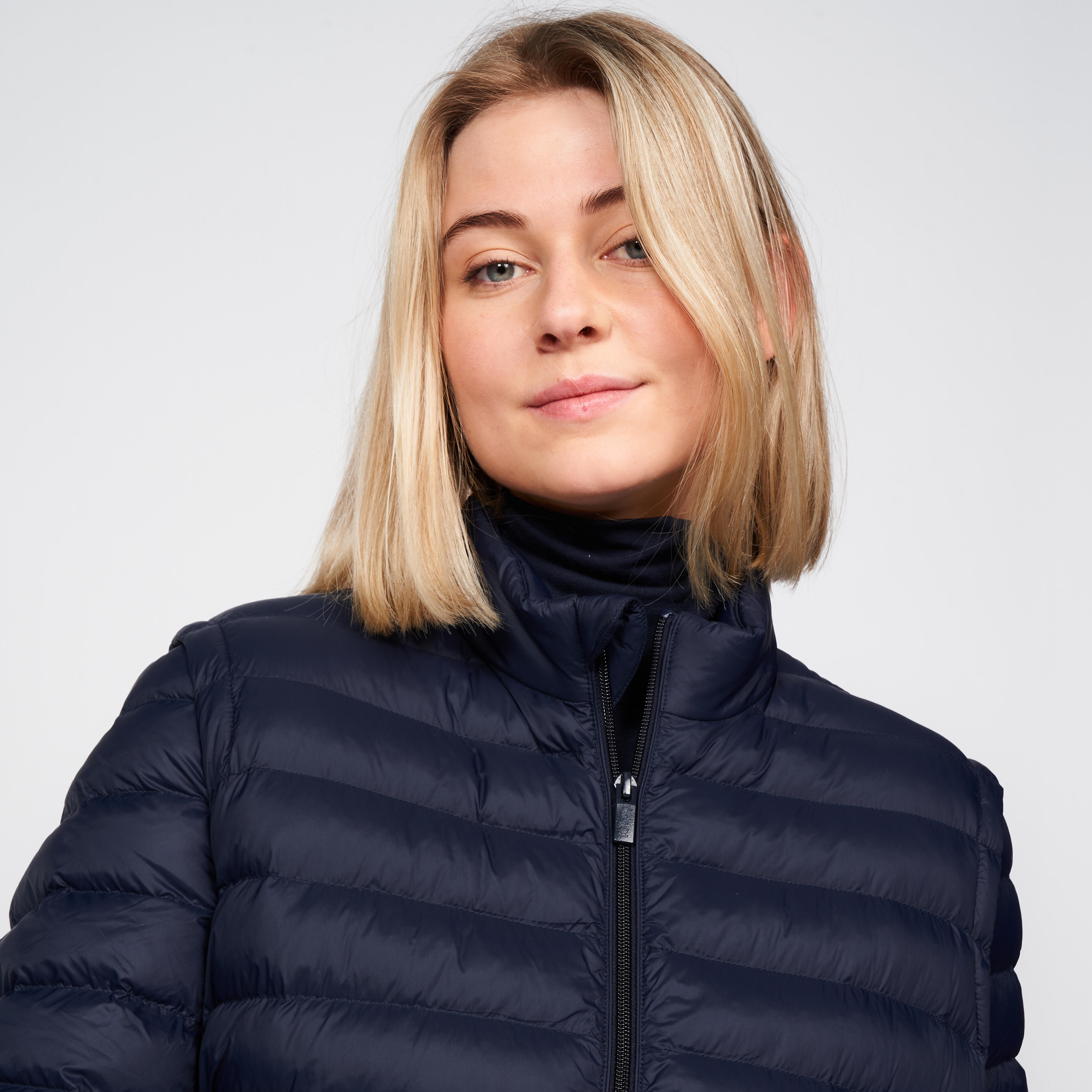 INESIS Dámska golfová páperová bunda CW900 tmavomodrá 2XL · záber 5