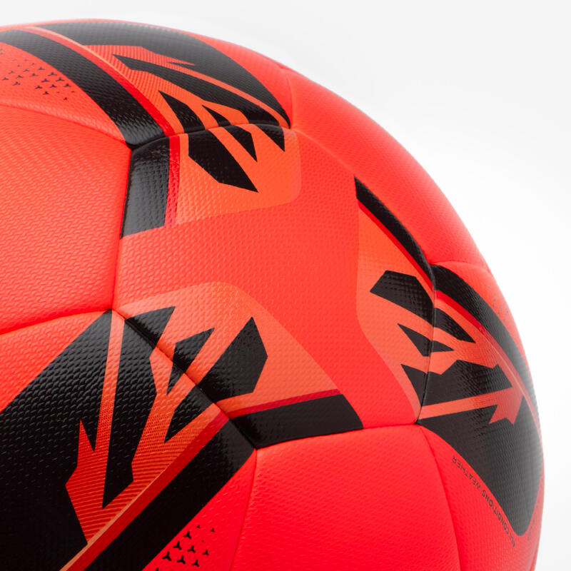 Pallone calcio ibrido CLUB HYBRIDE FIFA BASIC CLUB taglia 5 rosso