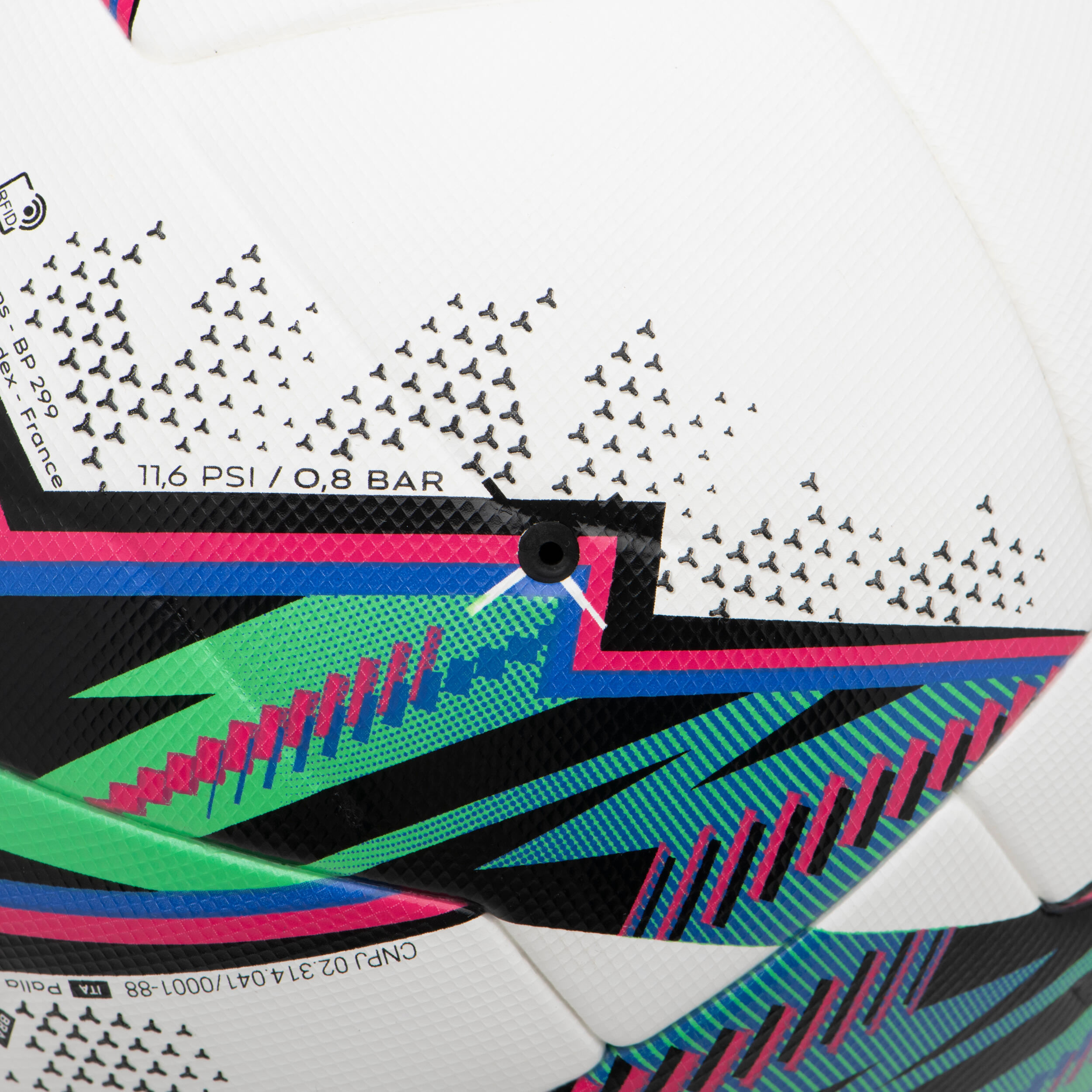 Ballon de football thermocollé fifa quality, pro ball taille 4 blanc 3/8