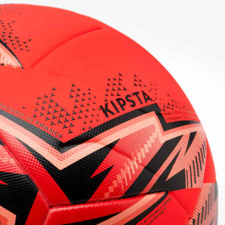 Karščiu klijuotas 5 dydžio FIFA „Pro“ kokybės futbolo kamuolys, raudonas