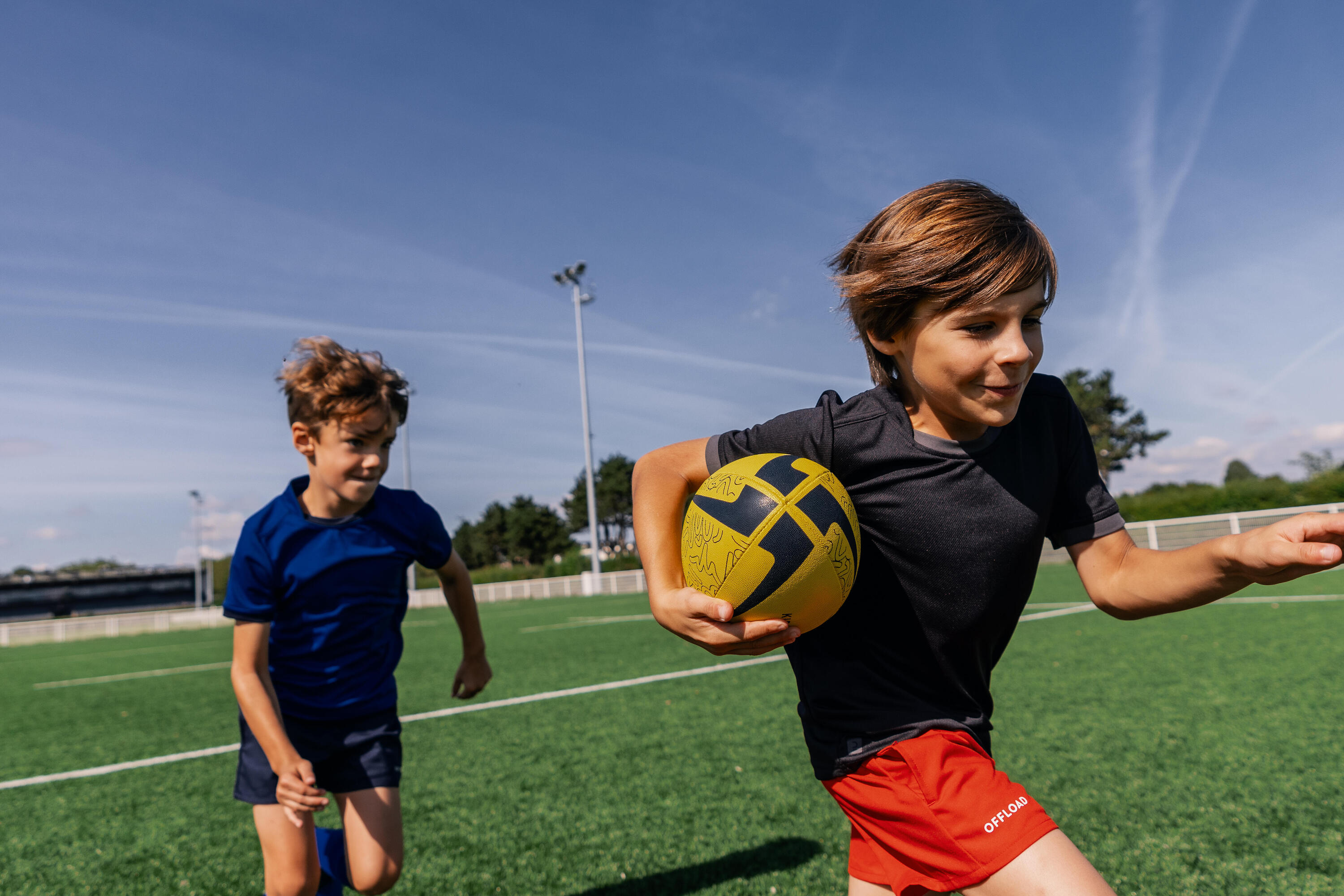 Maglia rugby bambino R100 nera 10/10