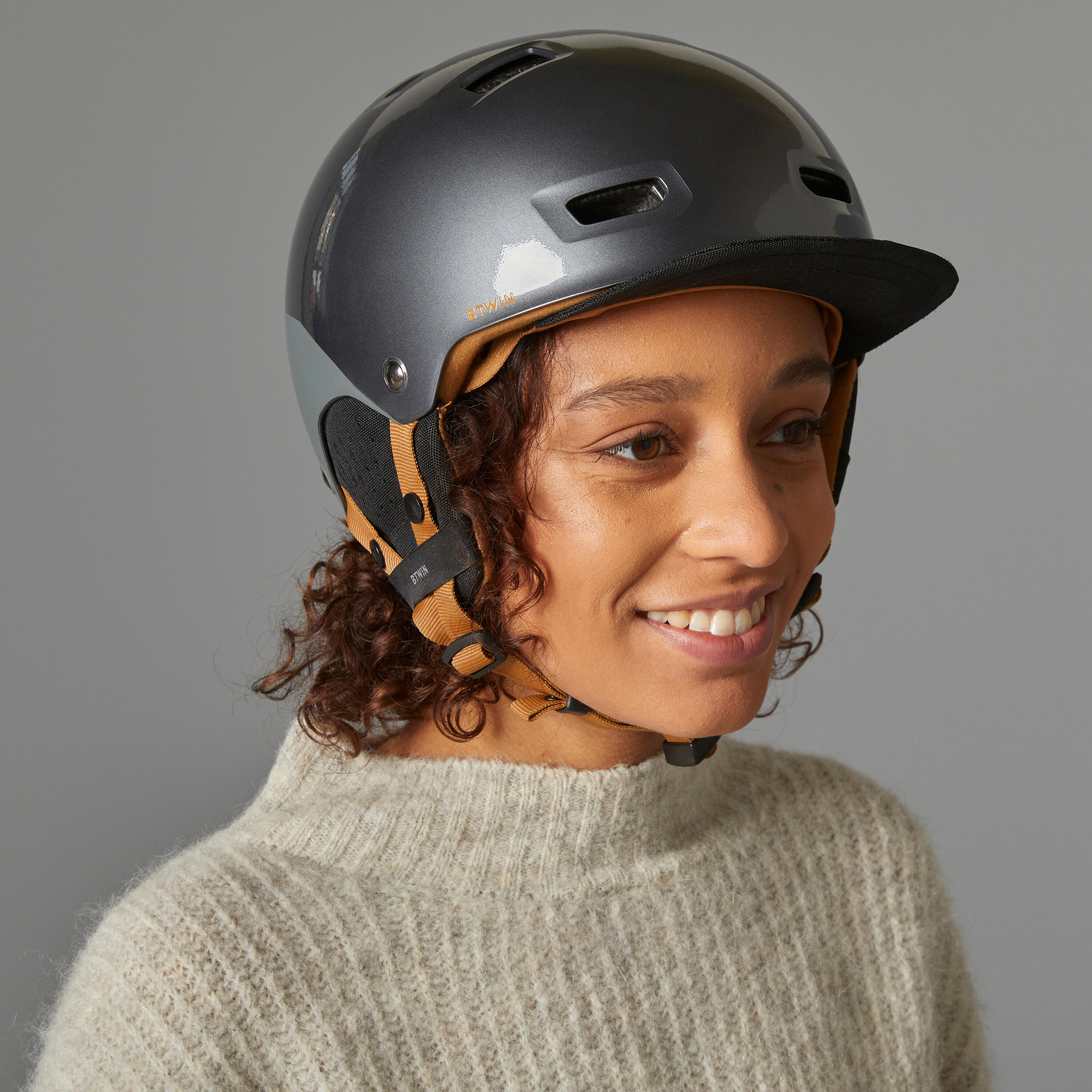 City Cycling Bowl Helmet 540 - Satin Grey/Black 7/10