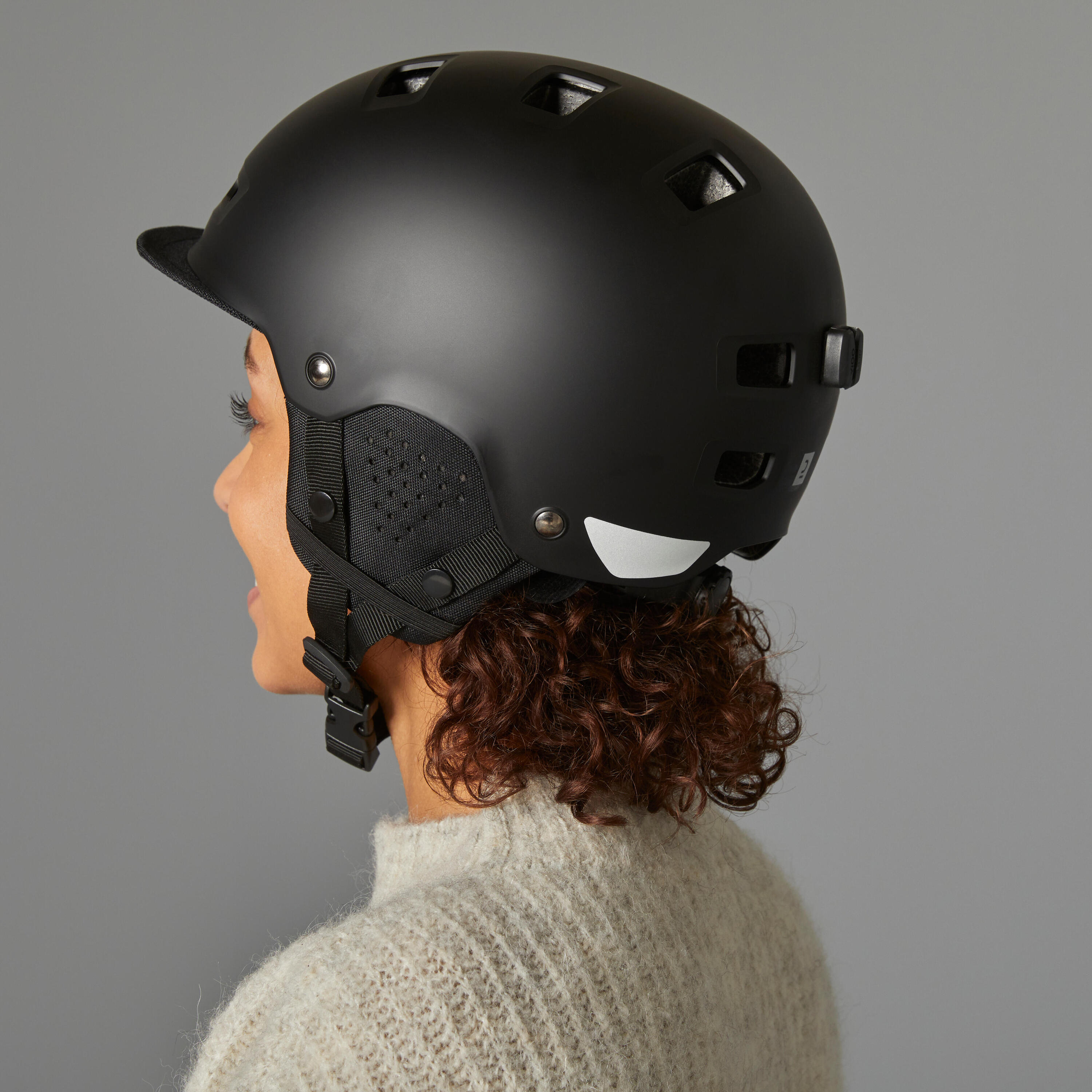 Bowl City Cycling Helmet 500 - Black 8/10