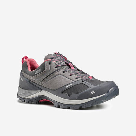 Sepatu Hiking Pegunungan Wanita Waterproof MH500 - pink/abu-abu