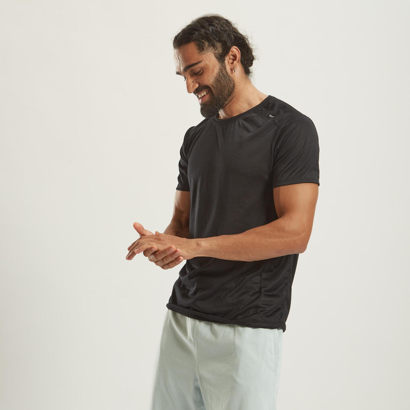 A closer look at Men'S Smart Fitness Shirts