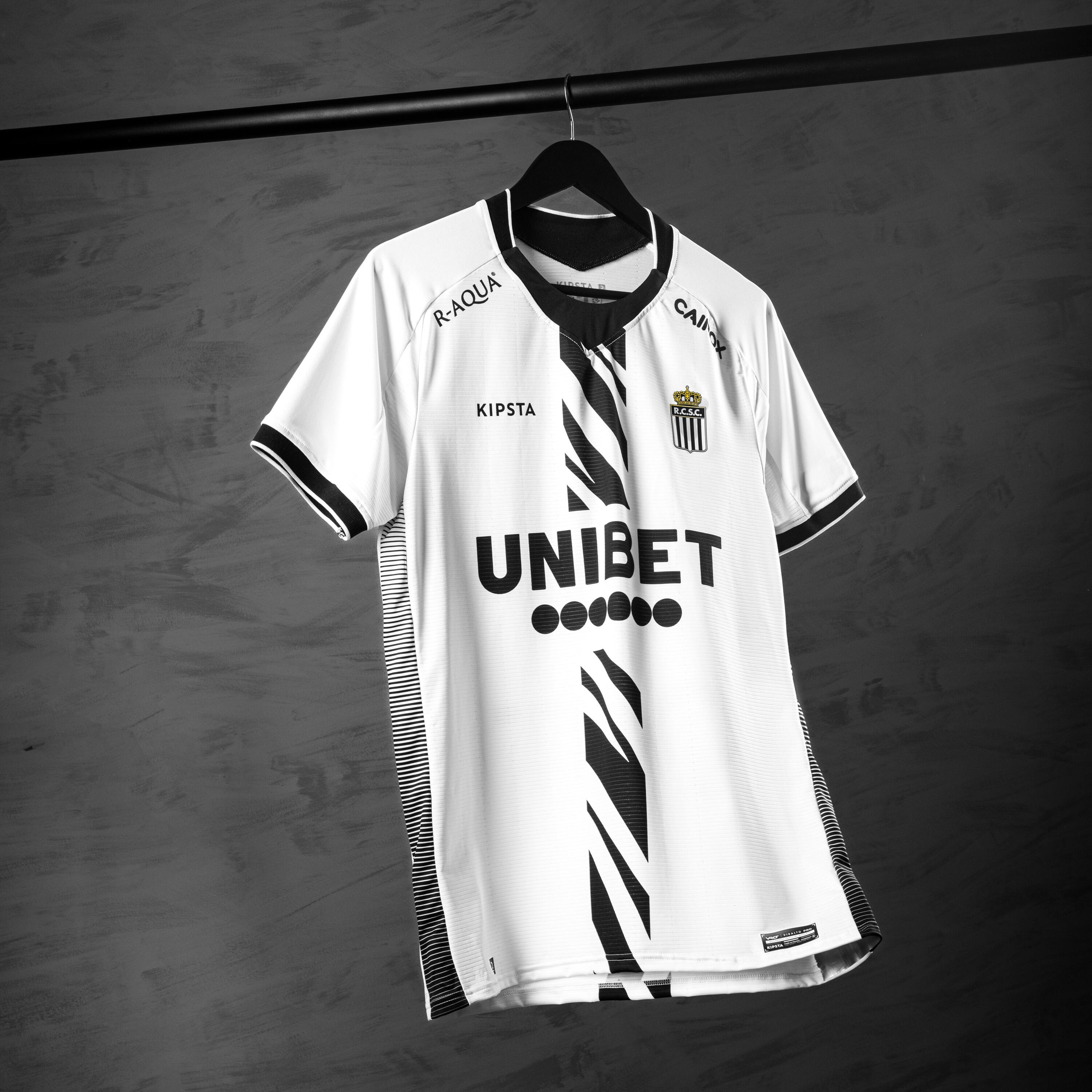 MAILLOT DE FOOTBALL AUTHENTIQUE CHARLEROI 23/24 EXTERIEUR BLANC BANDE ZEBRE NOIR 8/8