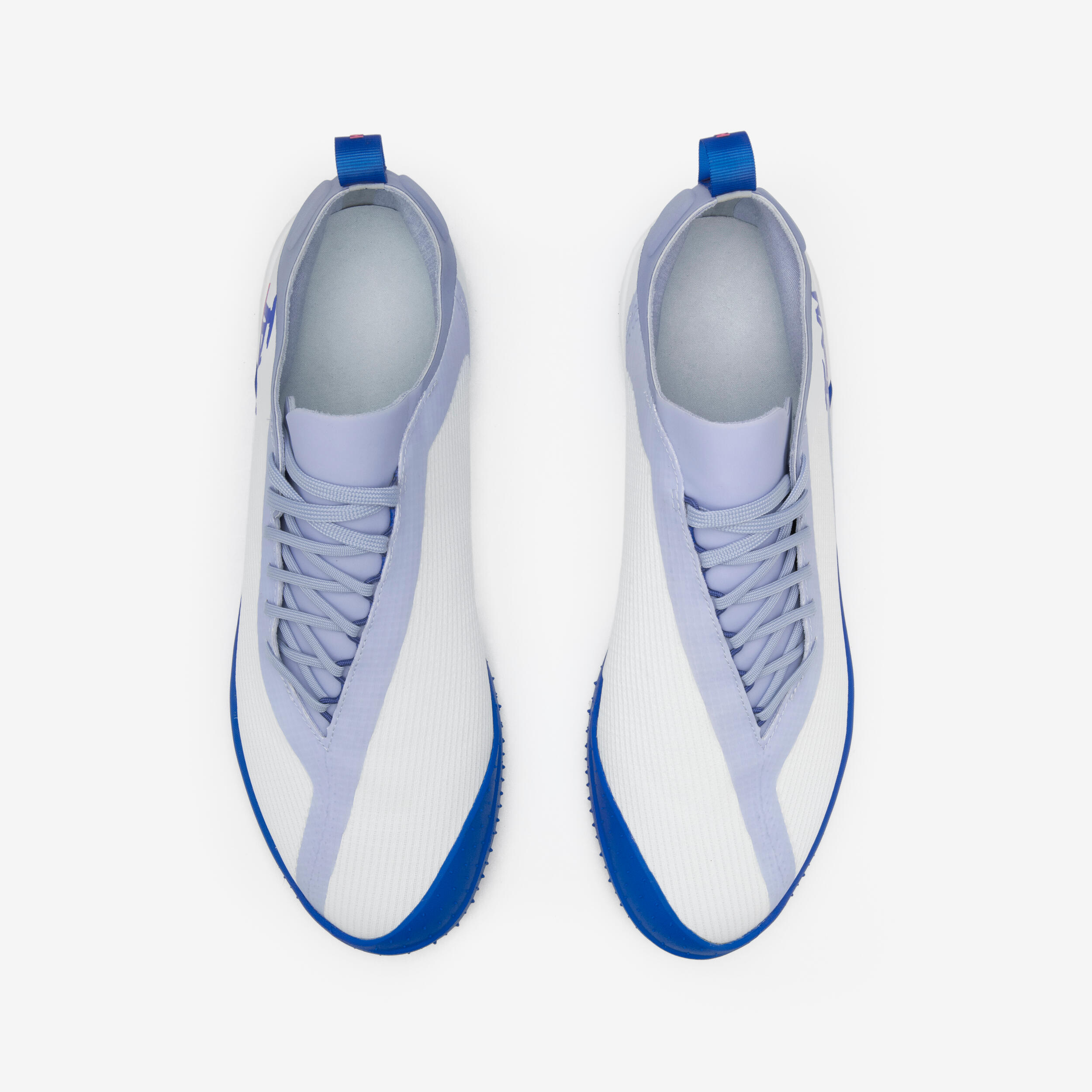 CHUTEIRAS FUTEBOL TRAXIUM EDGE TURF .TF BRANCO AZUL 6/8