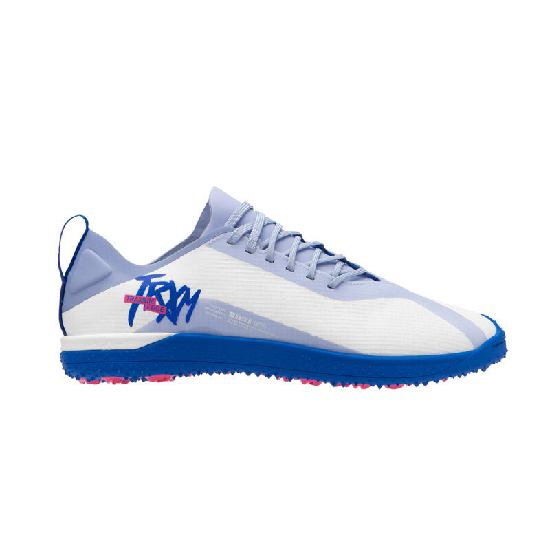 CHUTEIRAS FUTEBOL TRAXIUM EDGE TURF .TF BRANCO AZUL