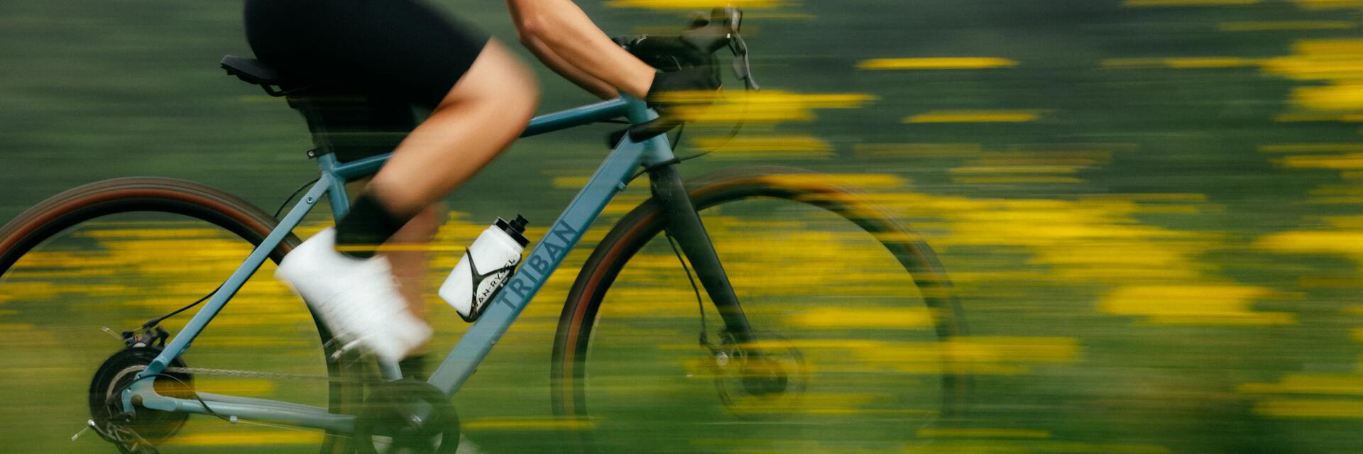 HOE KIES JE EEN FIETSZADEL VOOR EEN SPORTIEVE HOUDING (HOEK VAN 30°)?