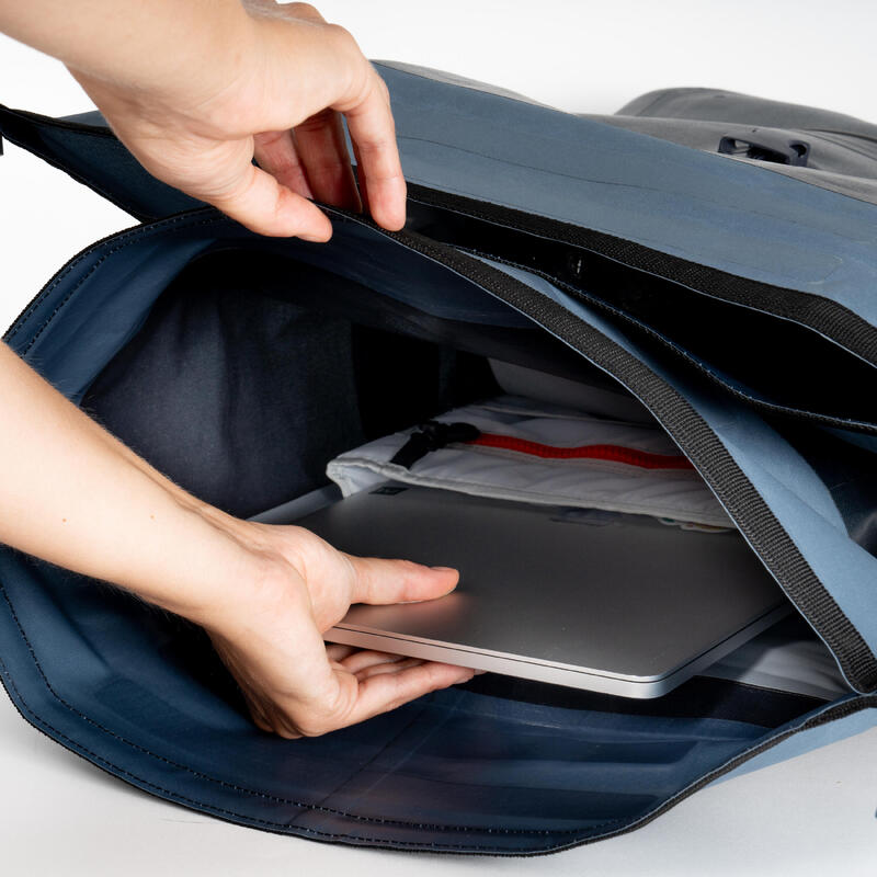 Rucsac etanș IPX6, 2 părți (lucruri uscate, lucruri umede) 35l.