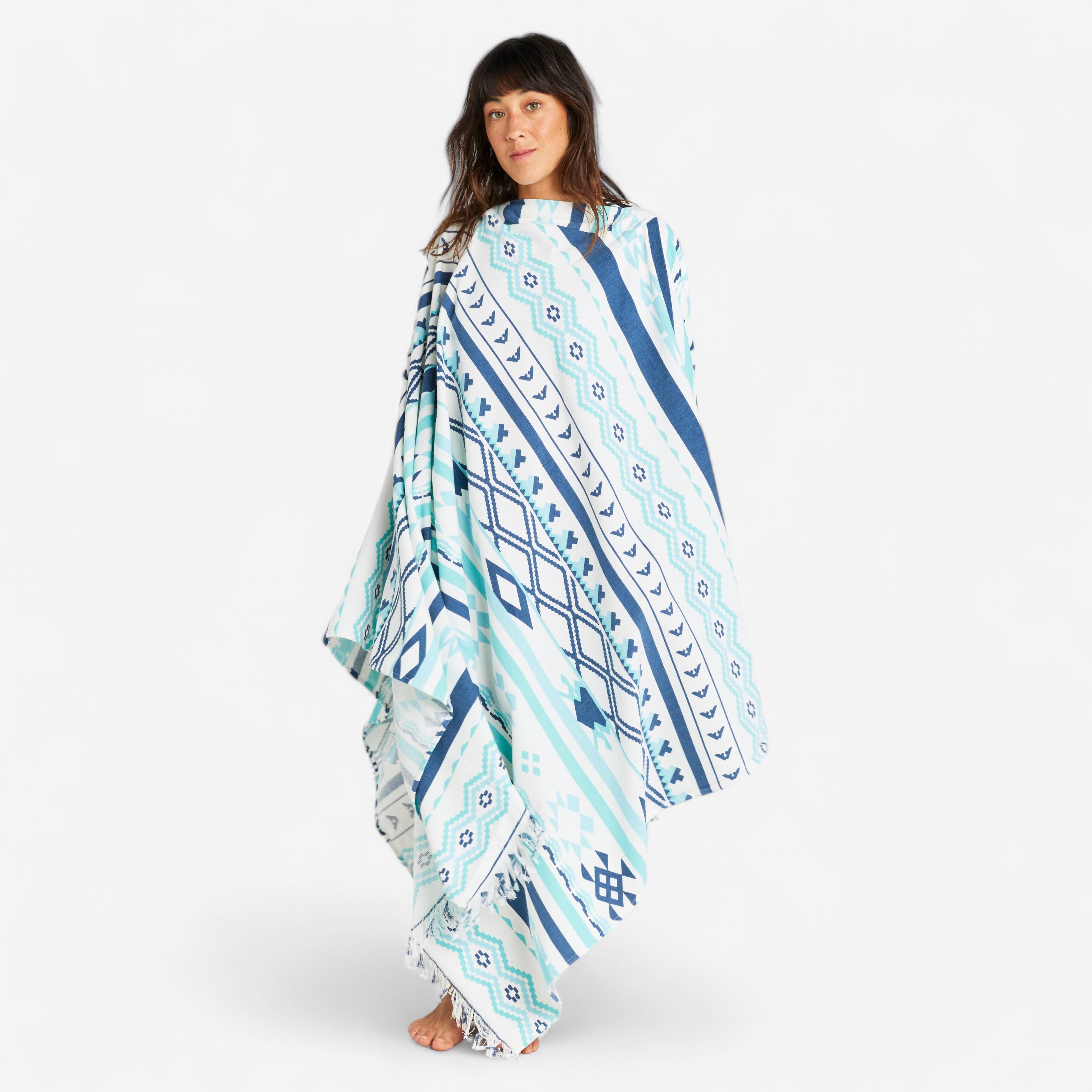 Olaian - Serviette De Plage Poncho 190 X 190 Cm - Blank Bleu - Serviette - Surf Bodyboard Ski Nautique - - Taille Unique - Decathlon