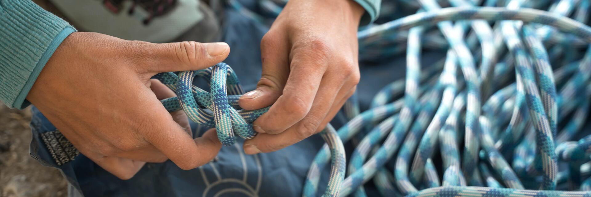 TOP 6 DES NOEUDS LES + UTILES EN ESCALADE ET ALPINISME