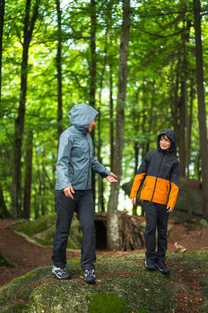 Jaket Hiking Anak MH500 Waterproof  7-15 Tahun - Hijau 