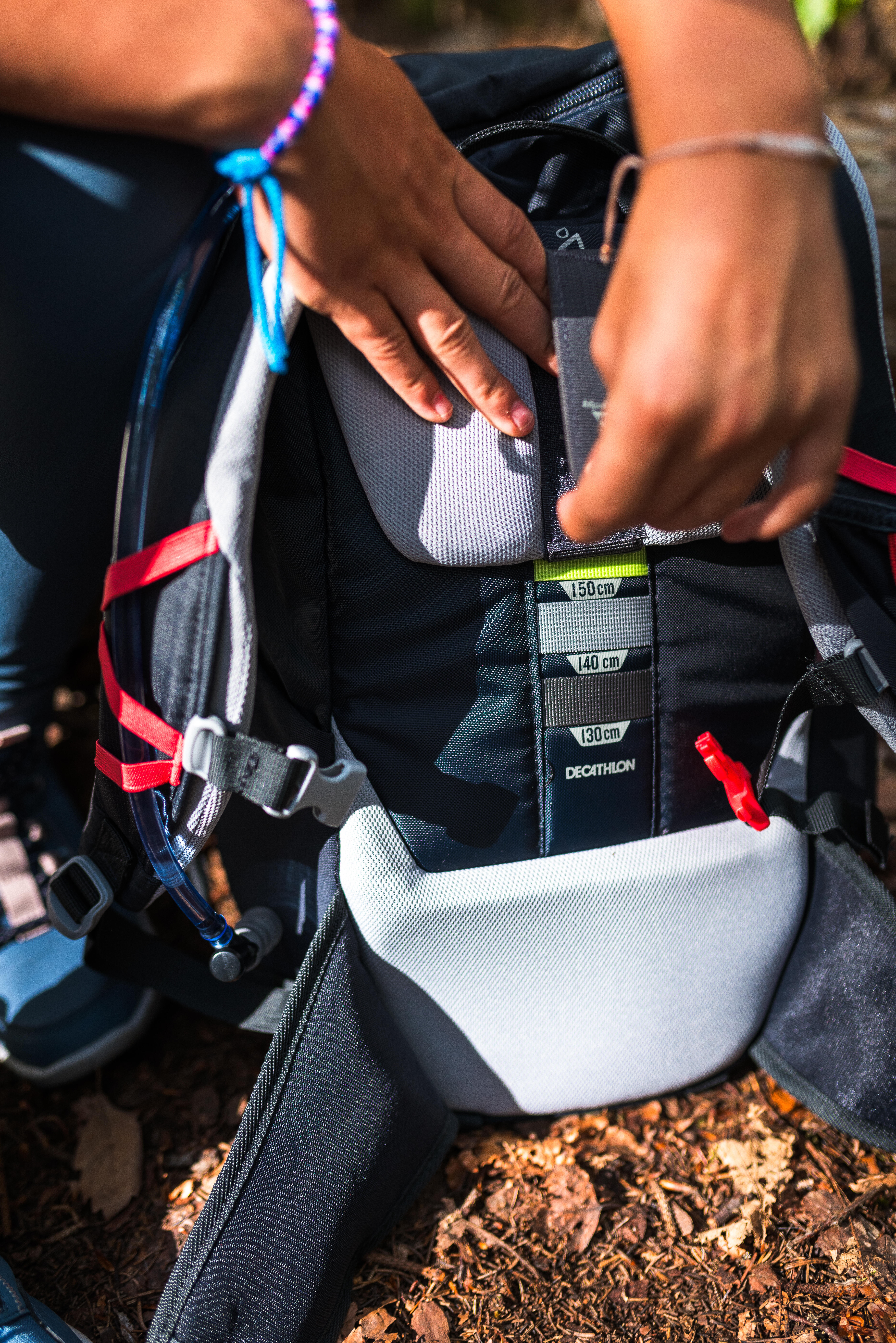 Kids’ 28 L Hiking Backpack - MH 500 Grey - QUECHUA