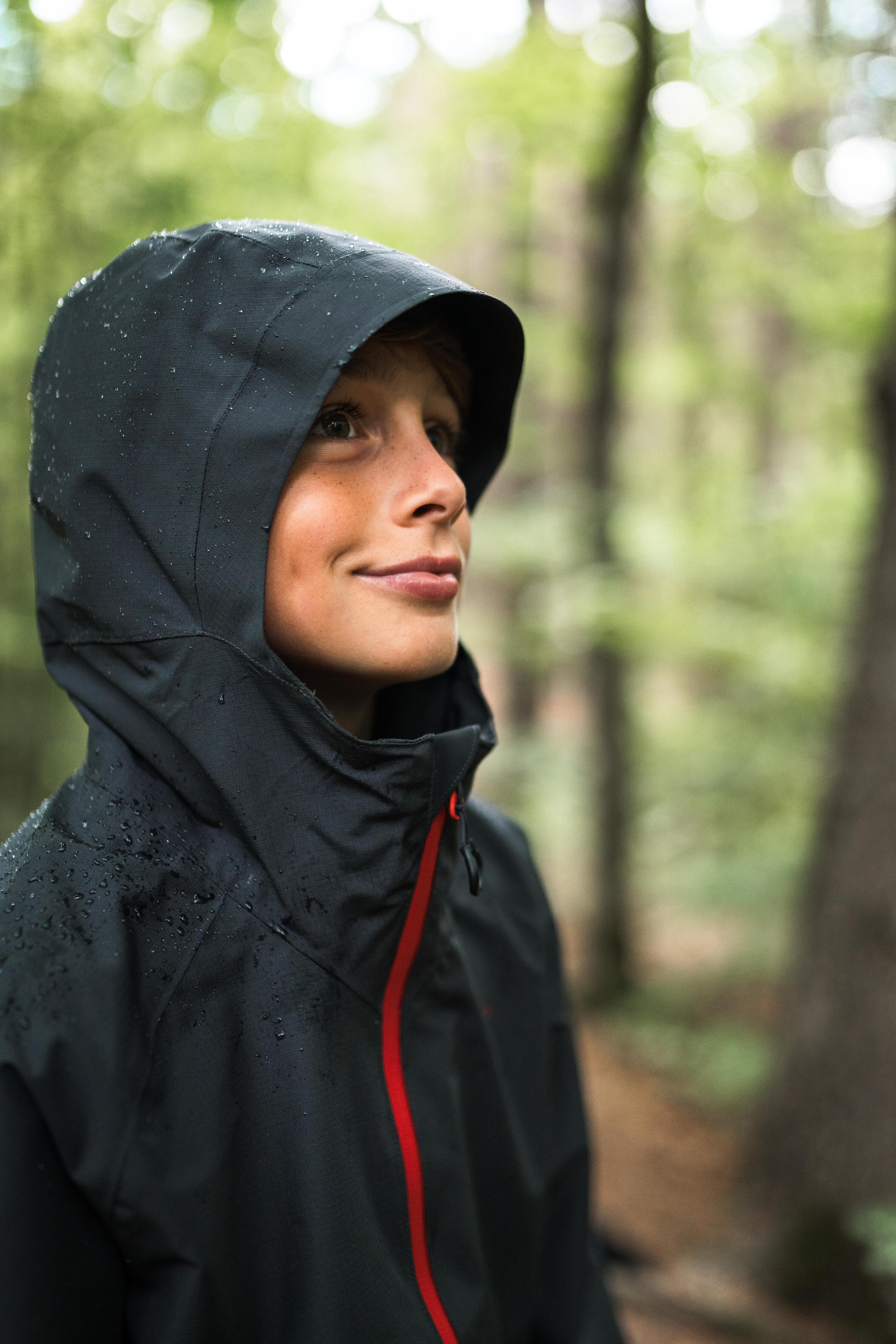 Giacca trekking bambino MH550 nera 11/12