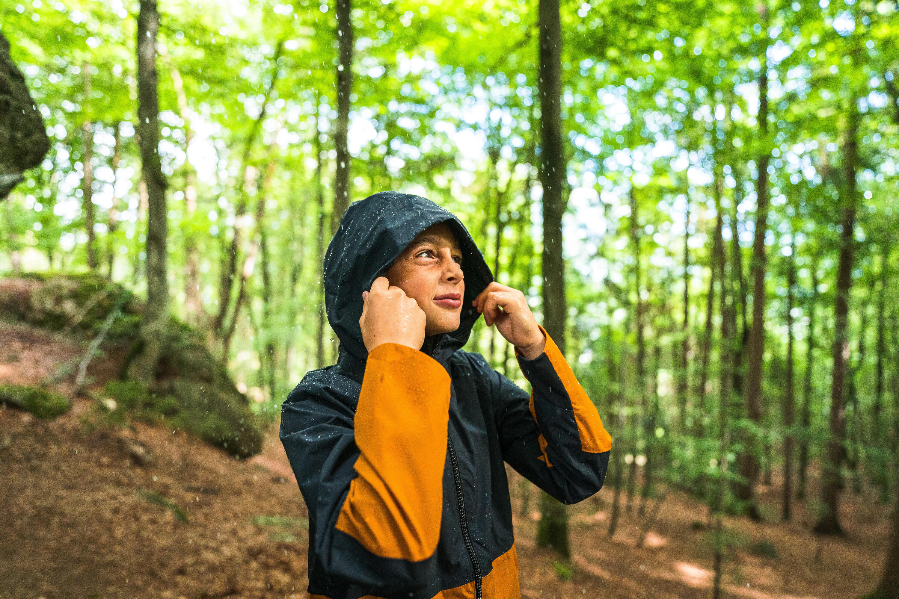 Wandelregenjas voor kinderen MH500 Twin 7-15 jaar grijs/oker 11/11
