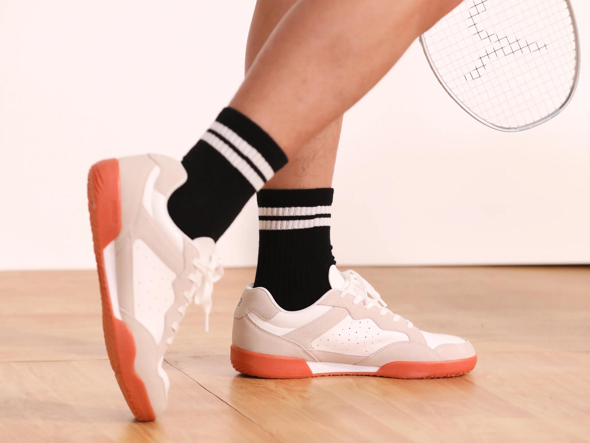 COME SCEGLIERE LE SCARPE DA BADMINTON? | DECATHLON