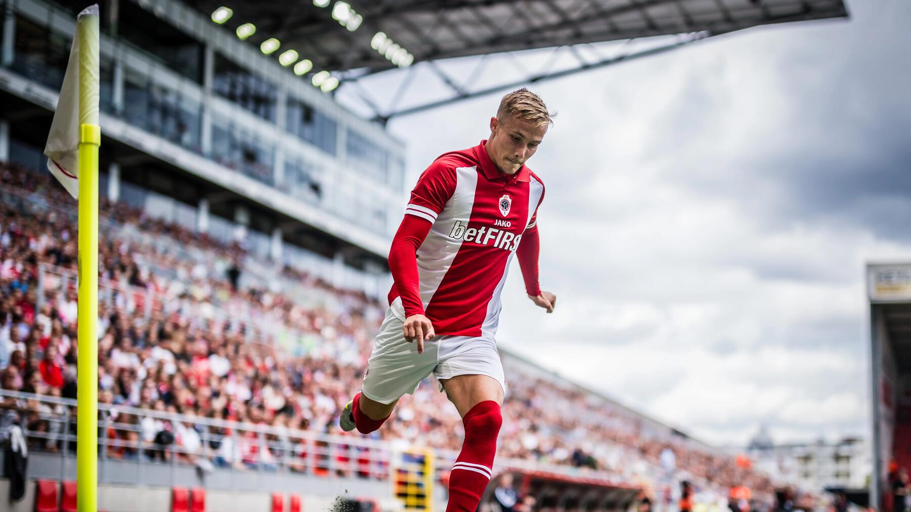 Corner tijdens een voetbalwedstrijd