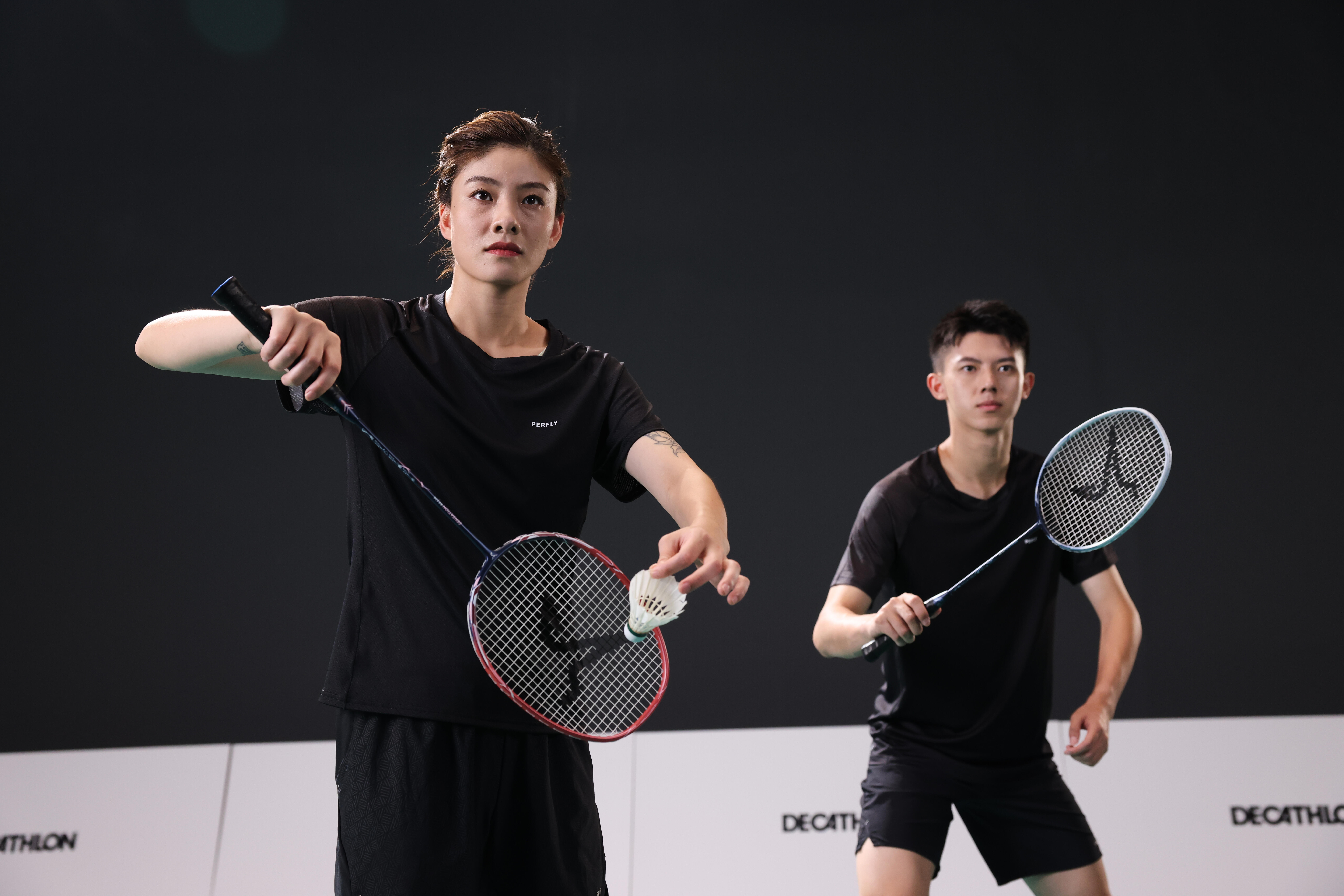 中階控球型碳桿碳框羽球拍套組Sensation BR530 SET (2 拍2 球