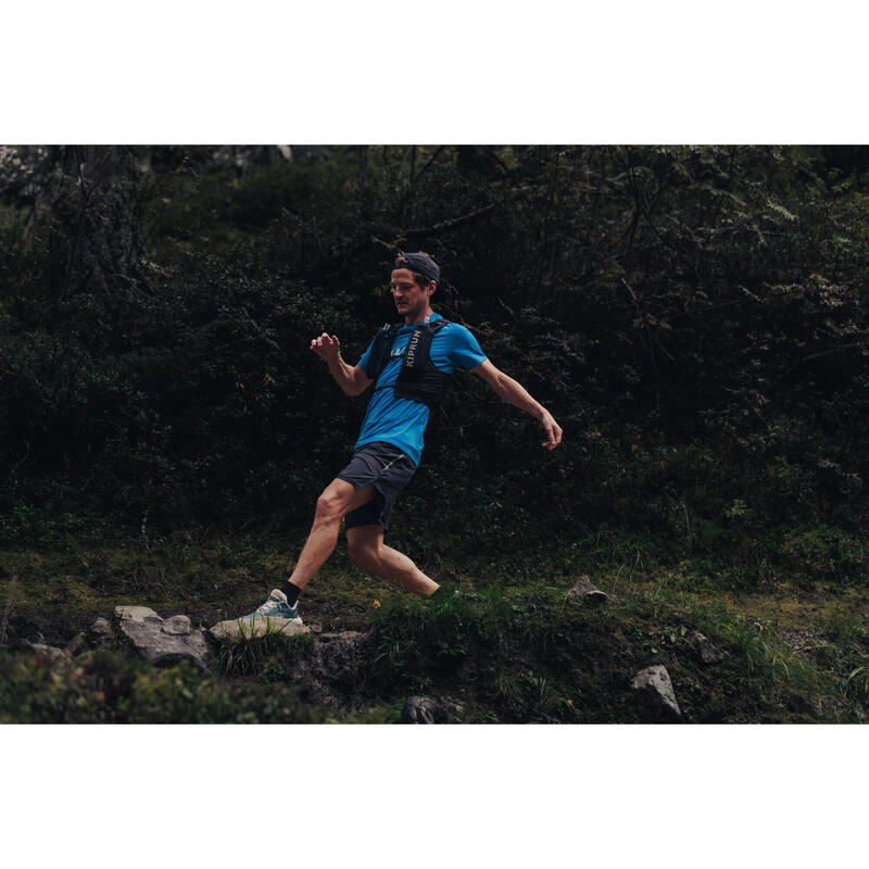 T-Shirt Resistente de Trail Running Homem KIPRUN Run 500 Azul Estampado